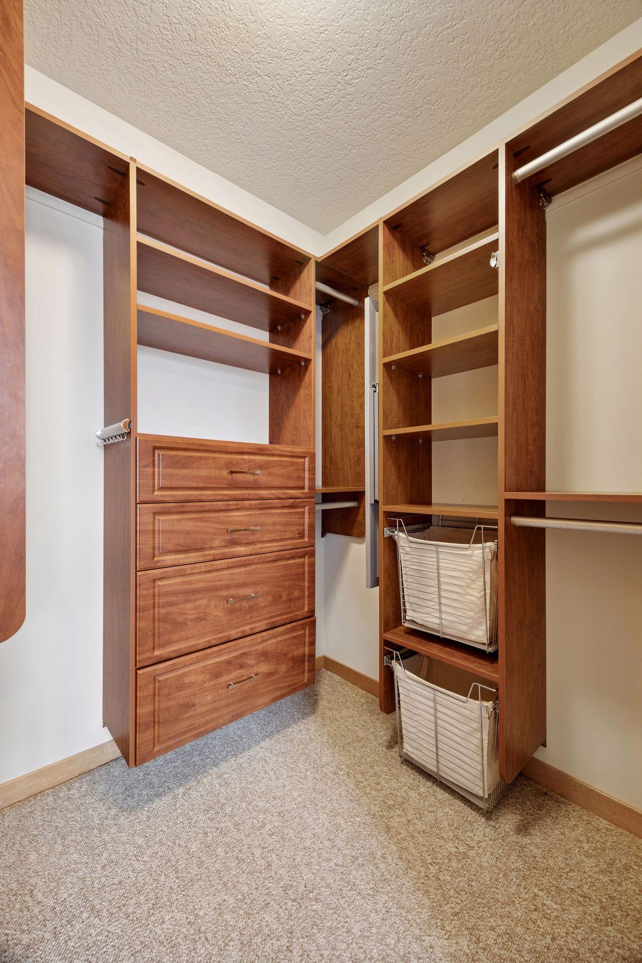 3640 Wooddale Avenue S Unit: 317