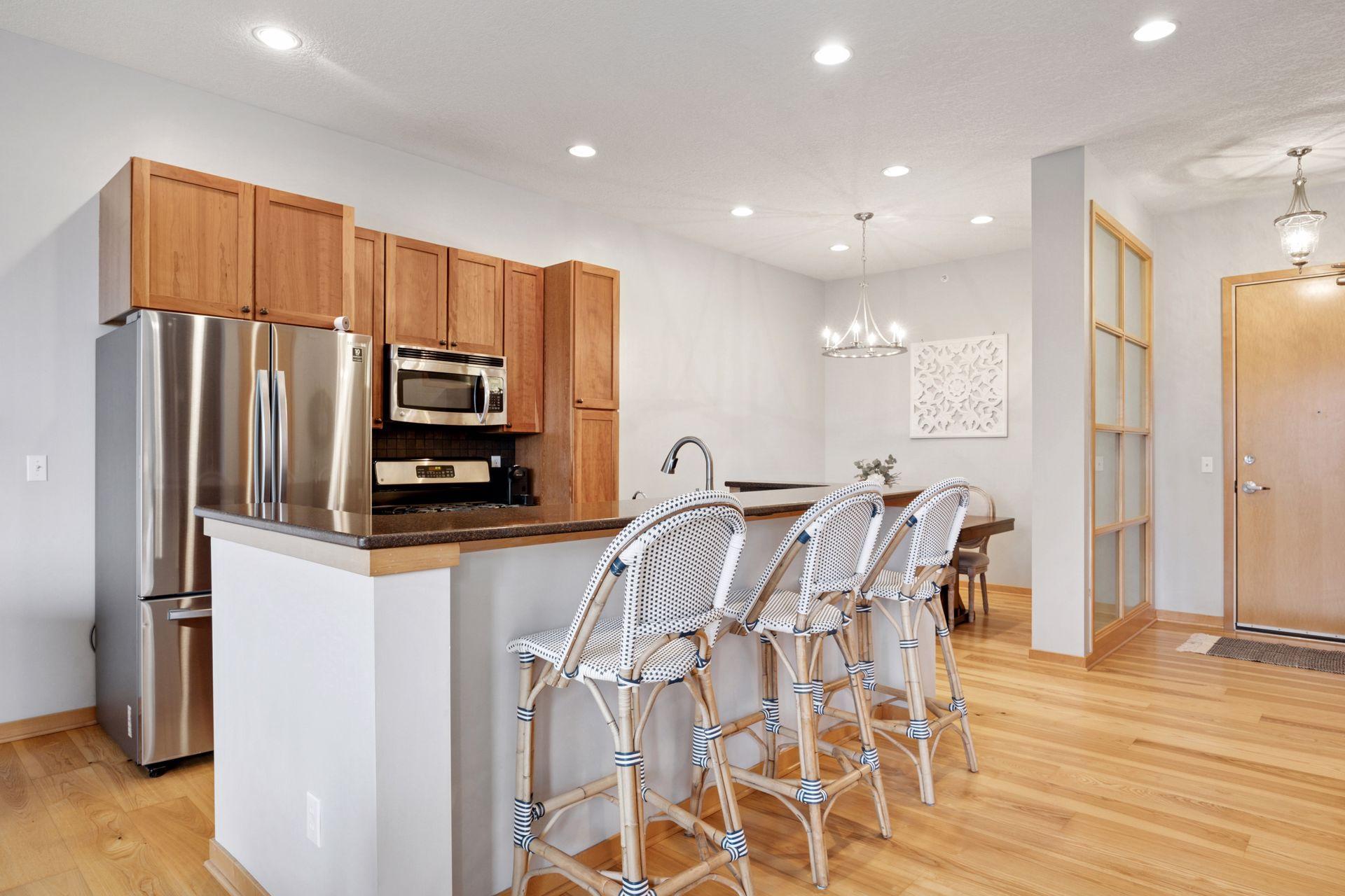 3640 Wooddale Avenue S Unit: 317