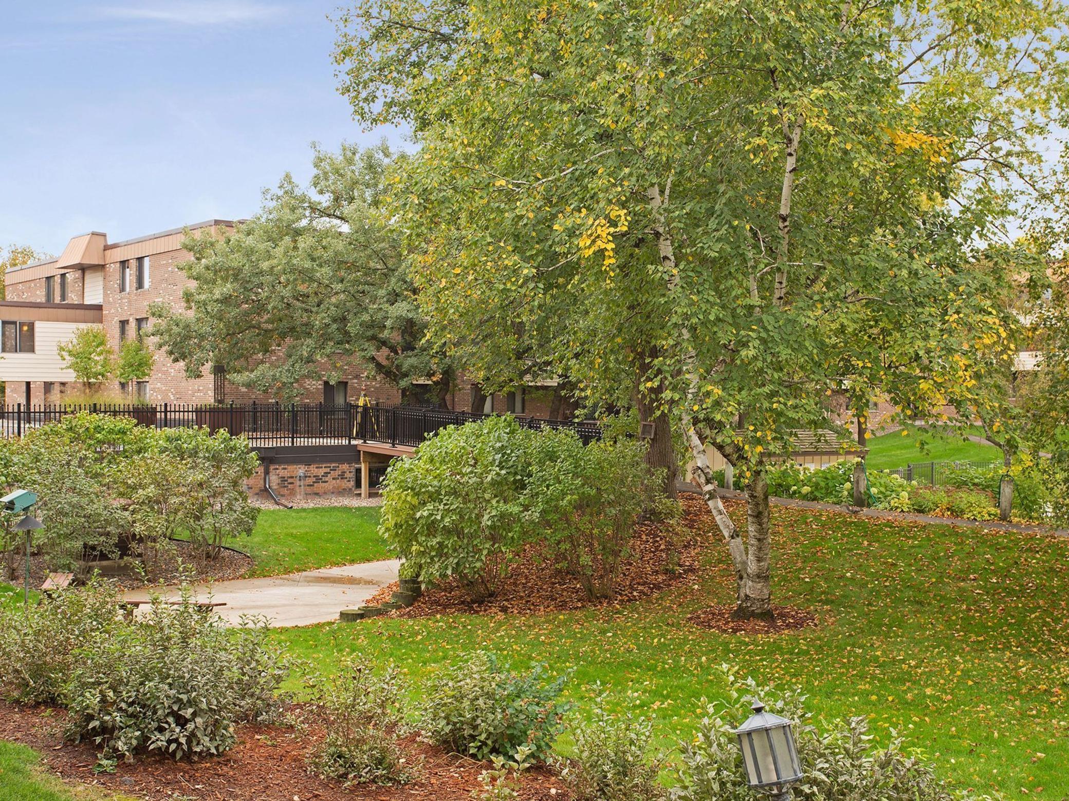 7520 Cahill Road Unit: 222A