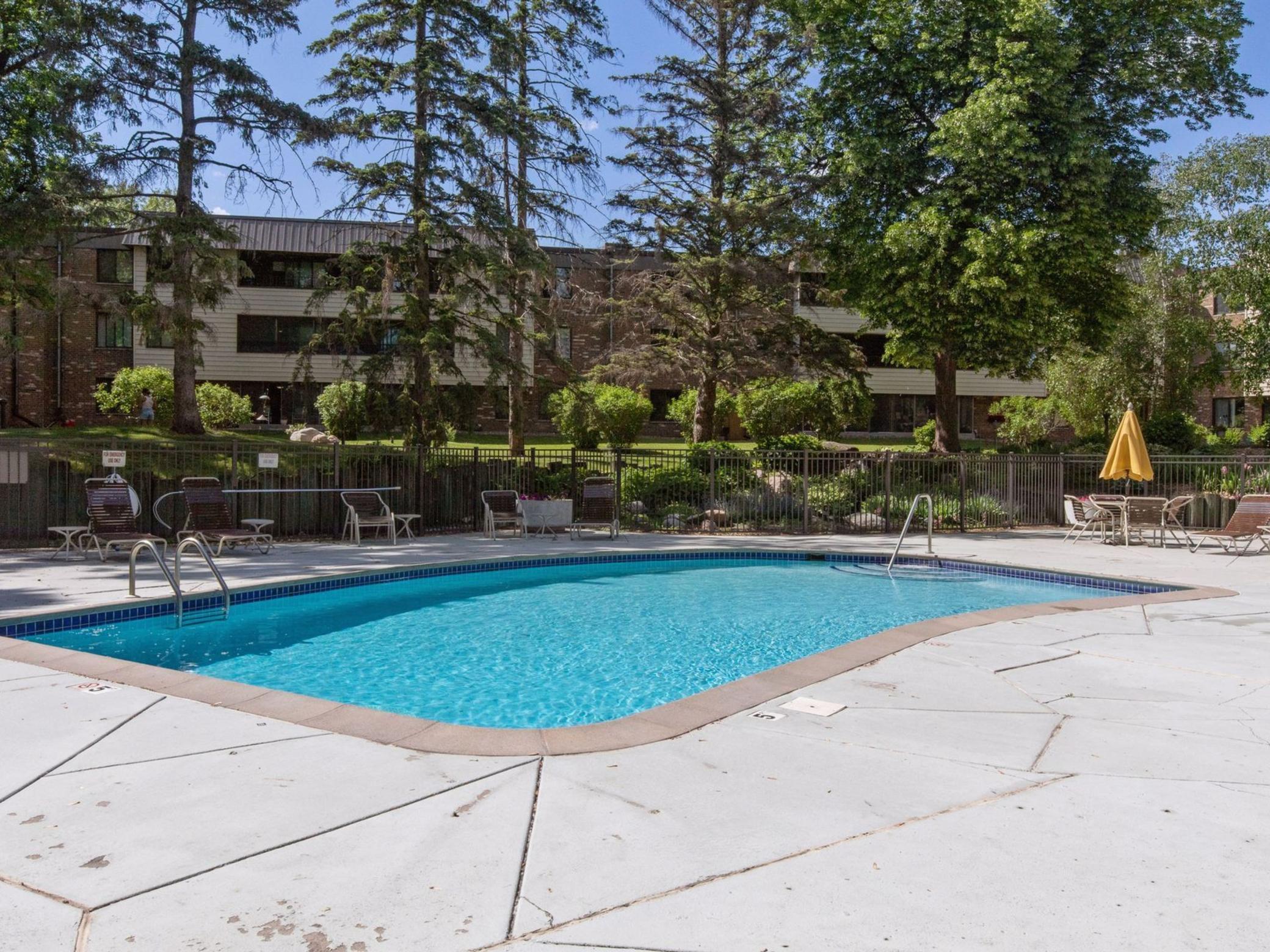 7520 Cahill Road Unit: 222A