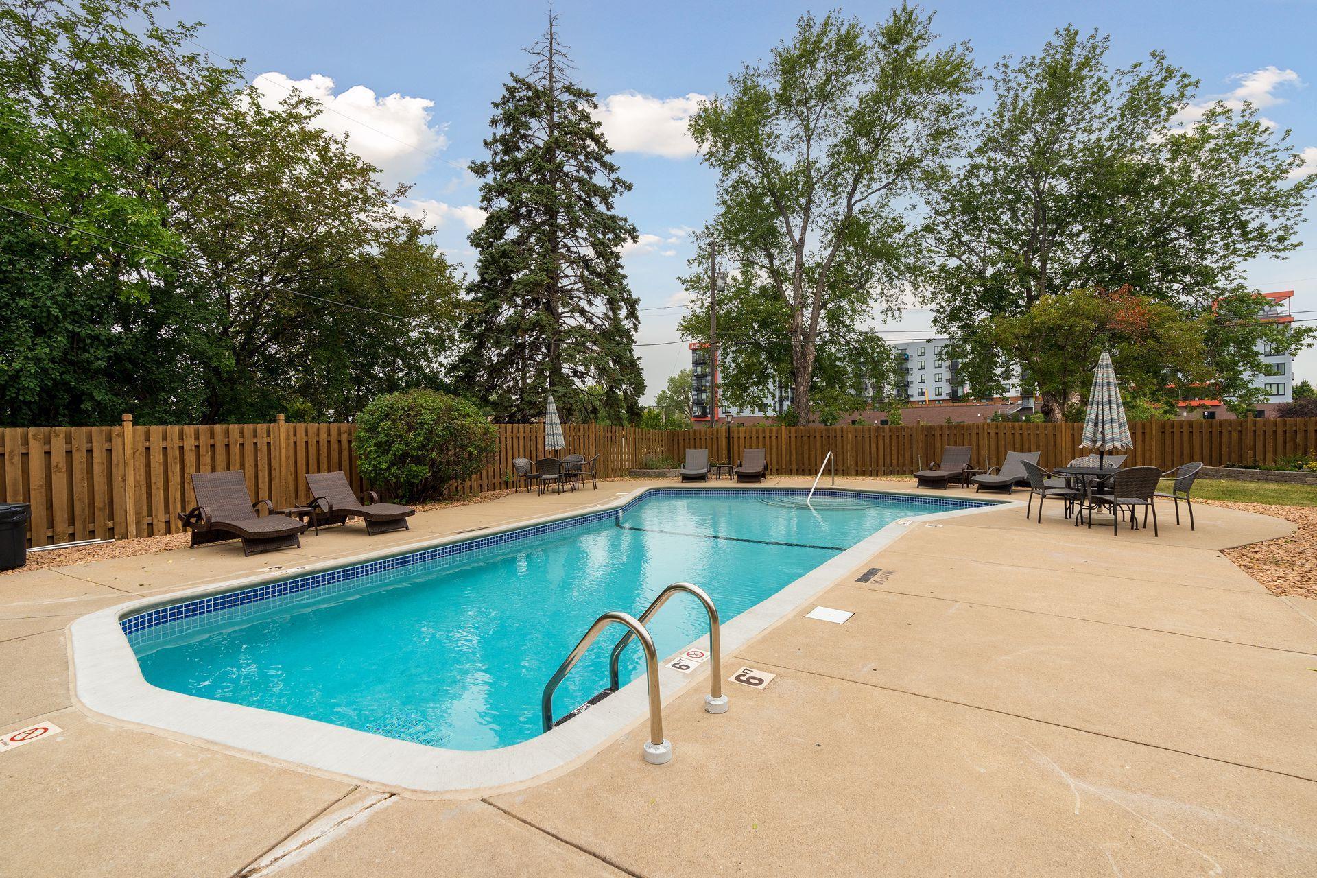 9143 Olson Memorial Highway 55 Unit: 306