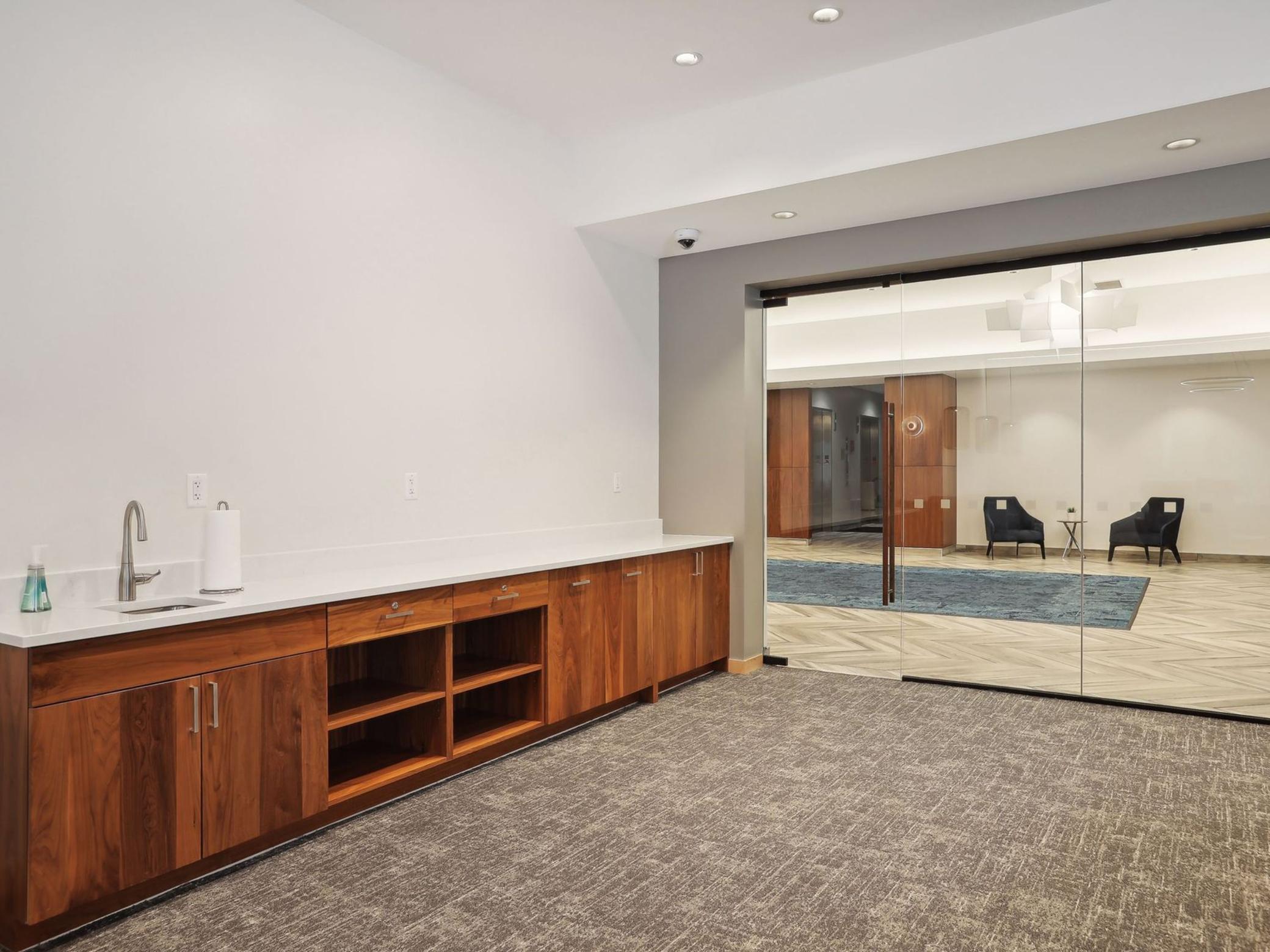 1240 S 2nd Street Unit: 704