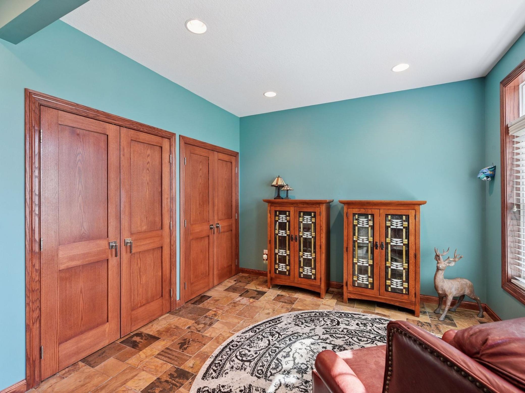 5782 Bartlett Boulevard