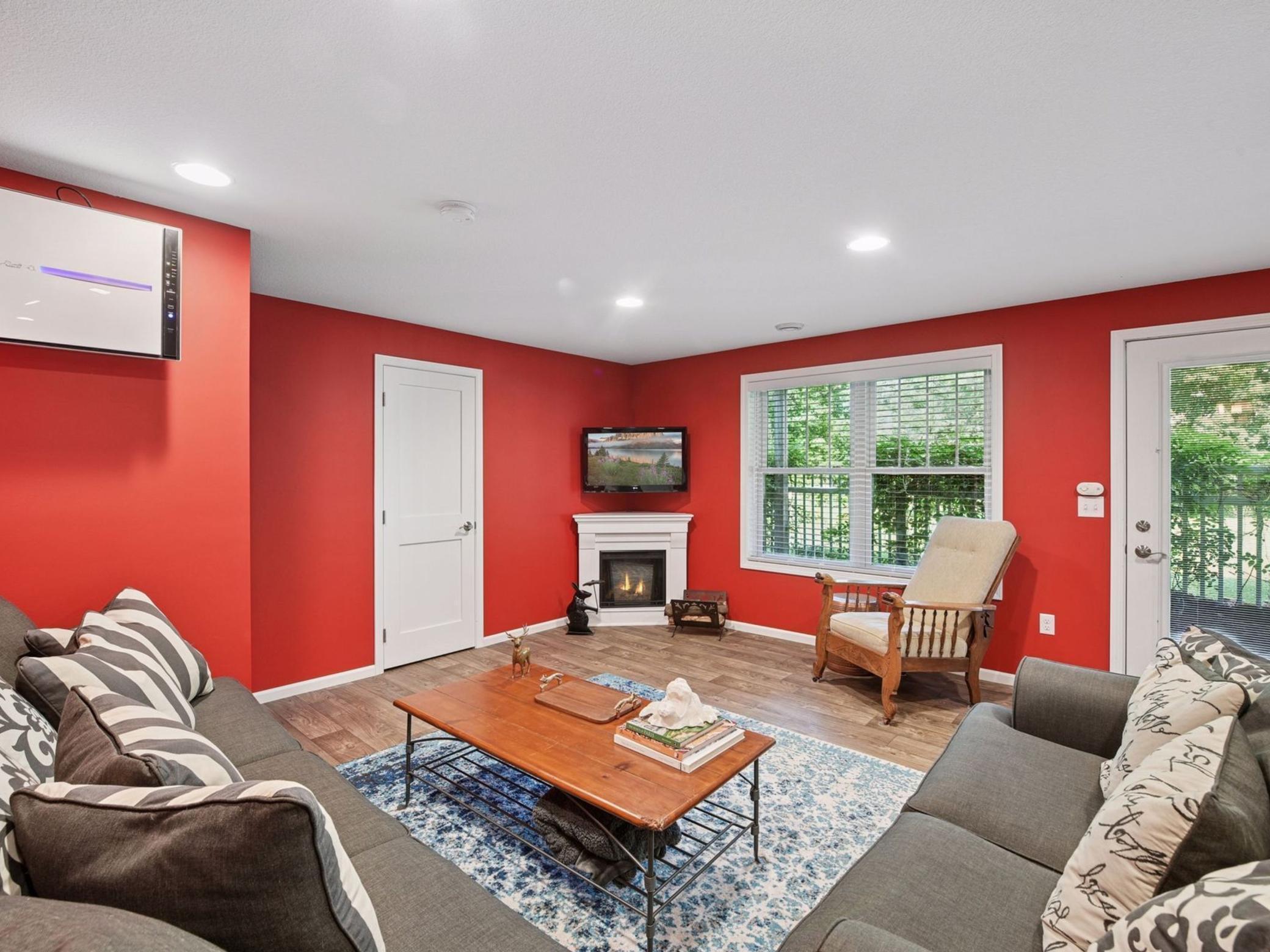 5782 Bartlett Boulevard