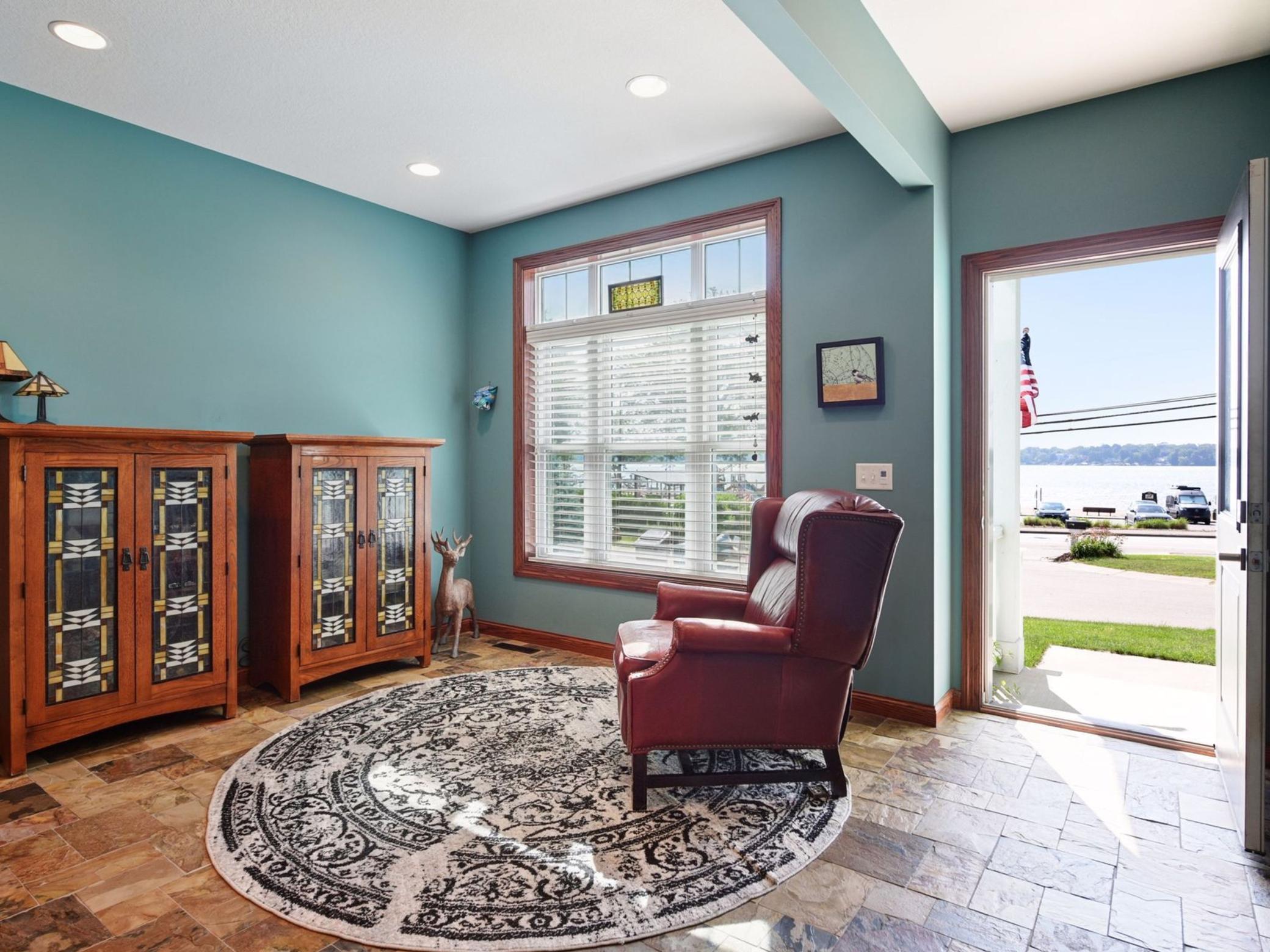 5782 Bartlett Boulevard