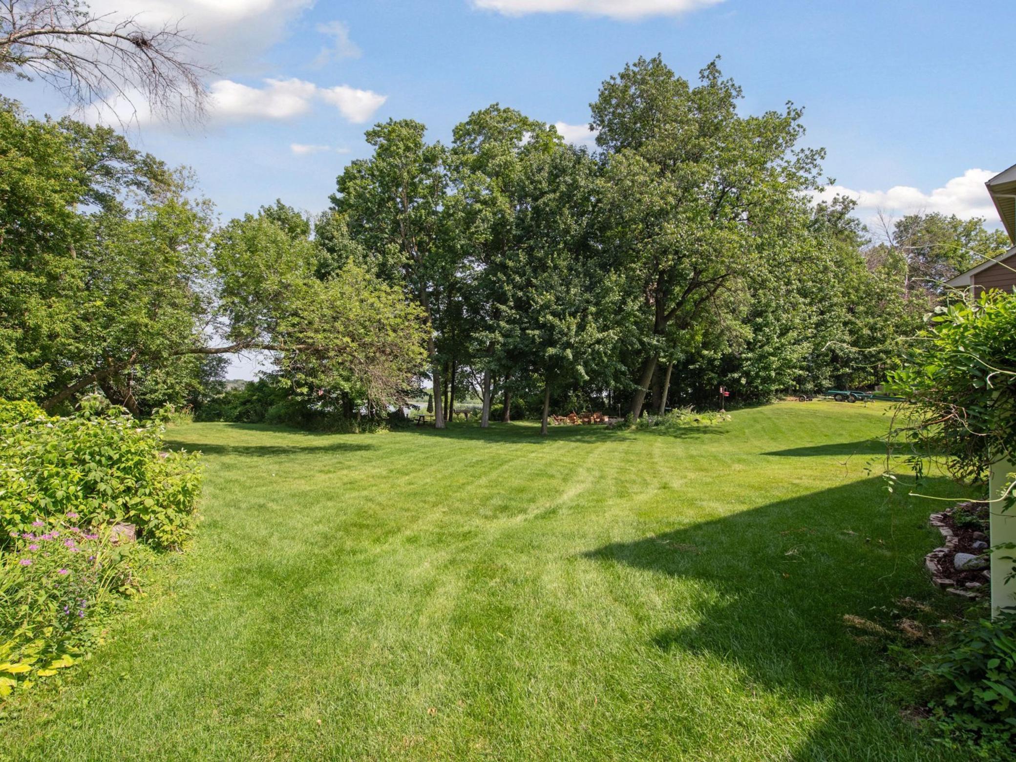 5782 Bartlett Boulevard