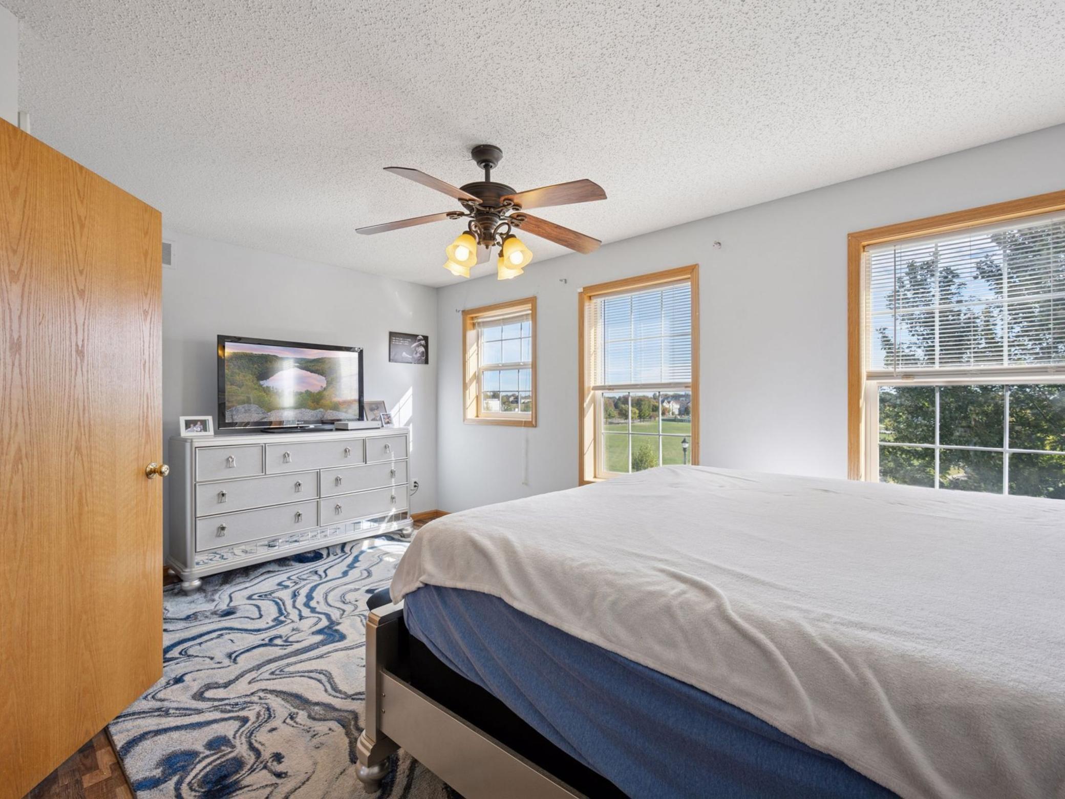 4206 Orleans Drive NE