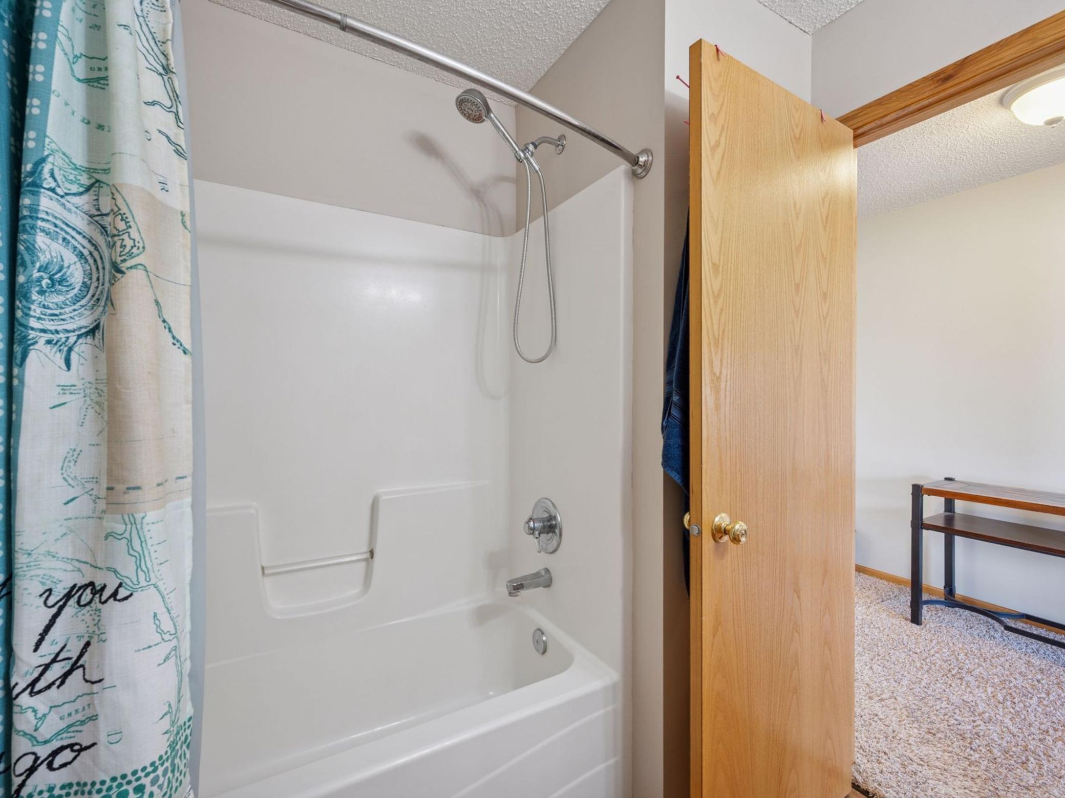 4206 Orleans Drive NE