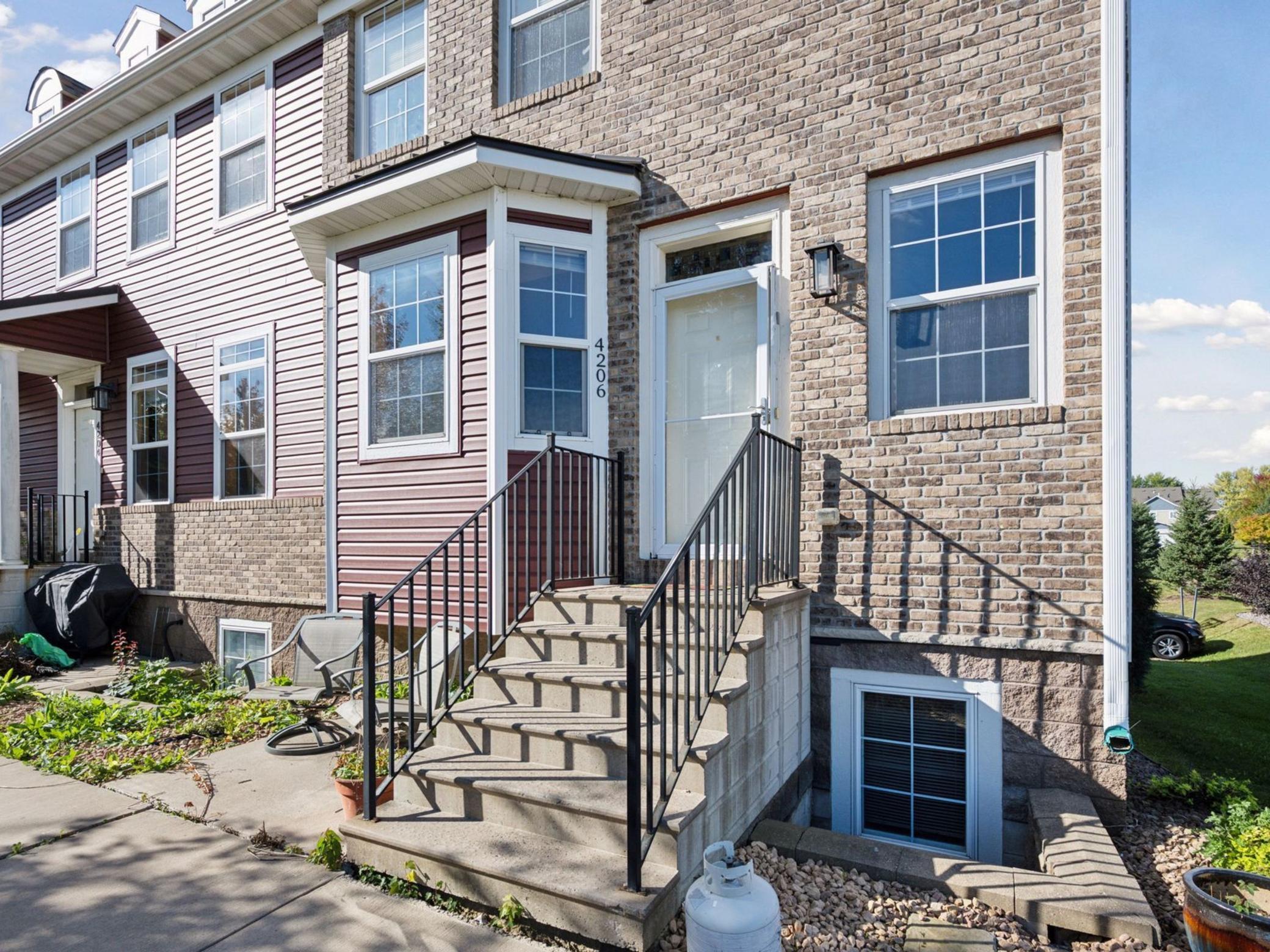 4206 Orleans Drive NE