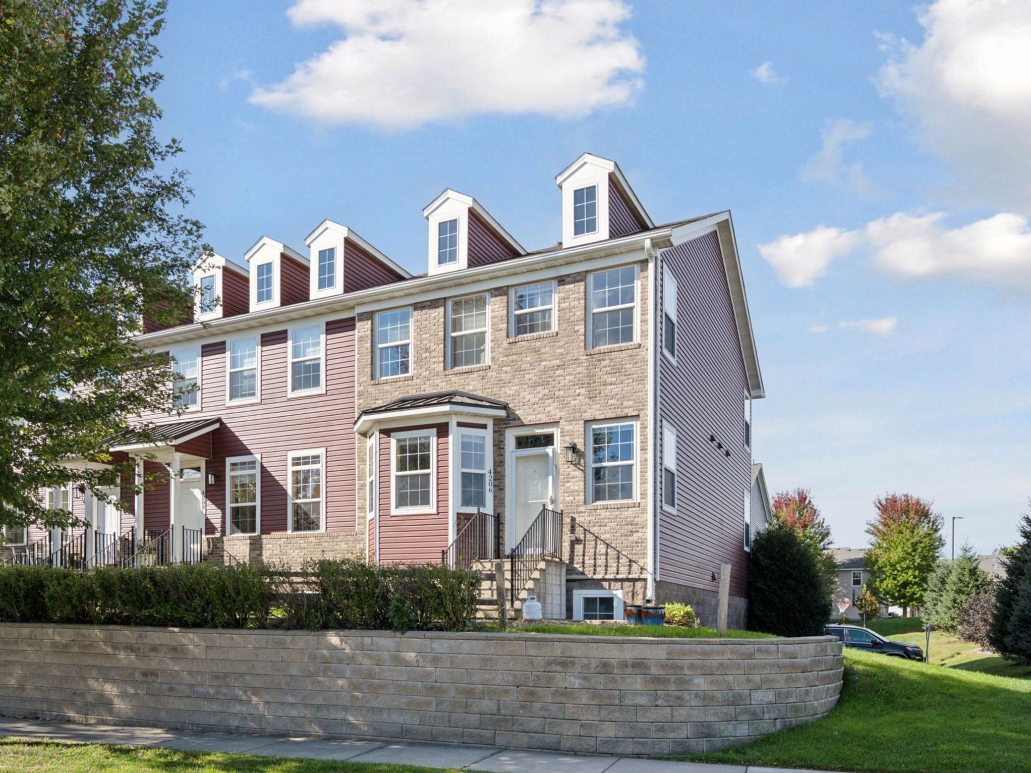 4206 Orleans Drive NE