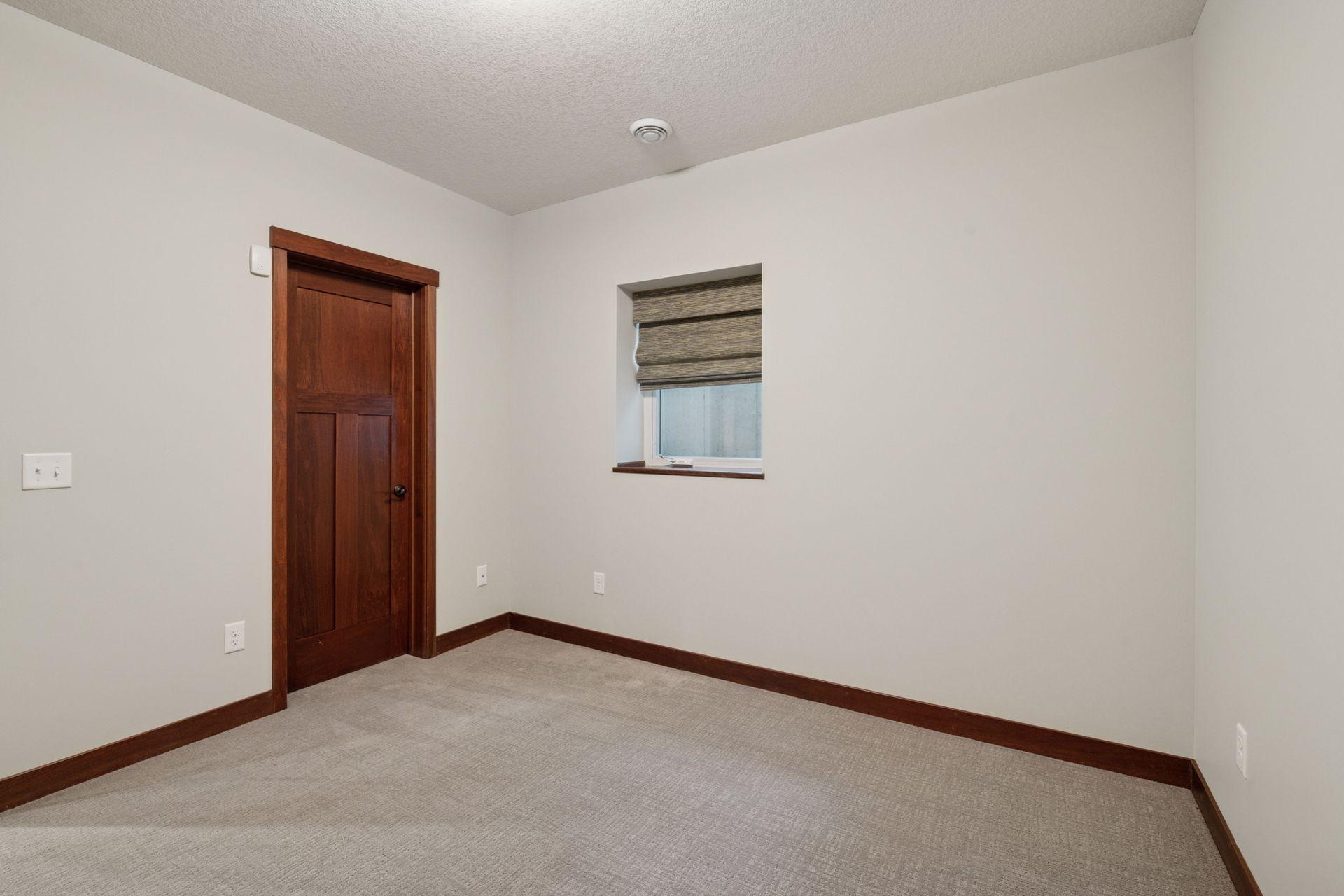6000 Kellogg Avenue