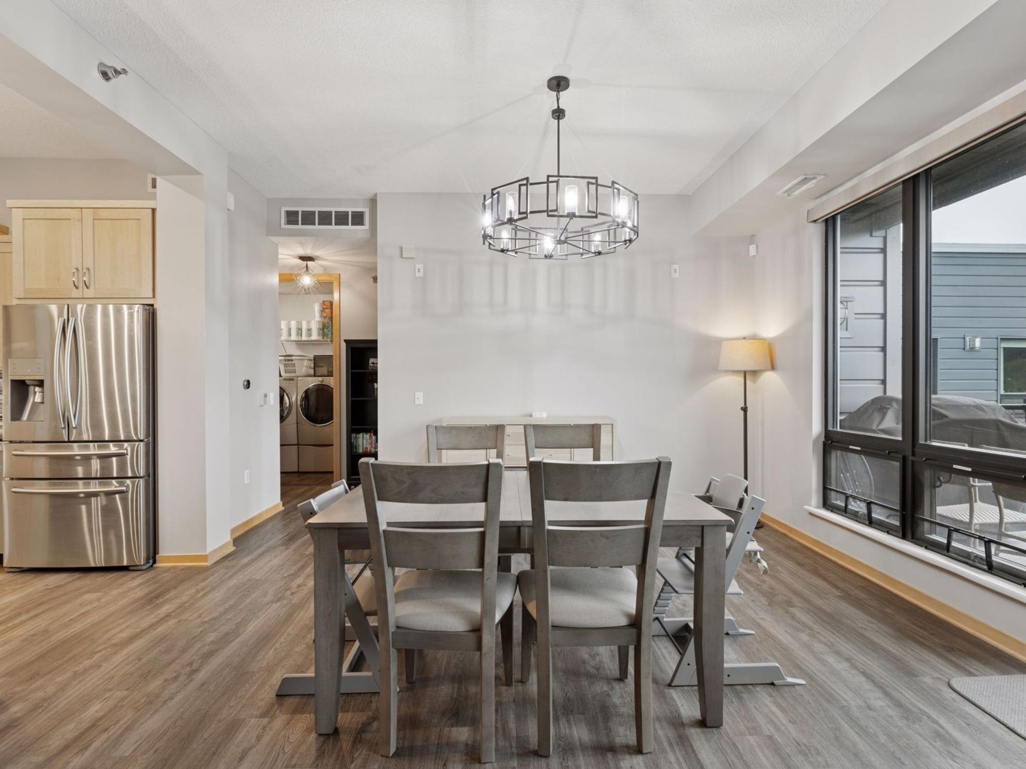 256 Spring Street Unit: 413