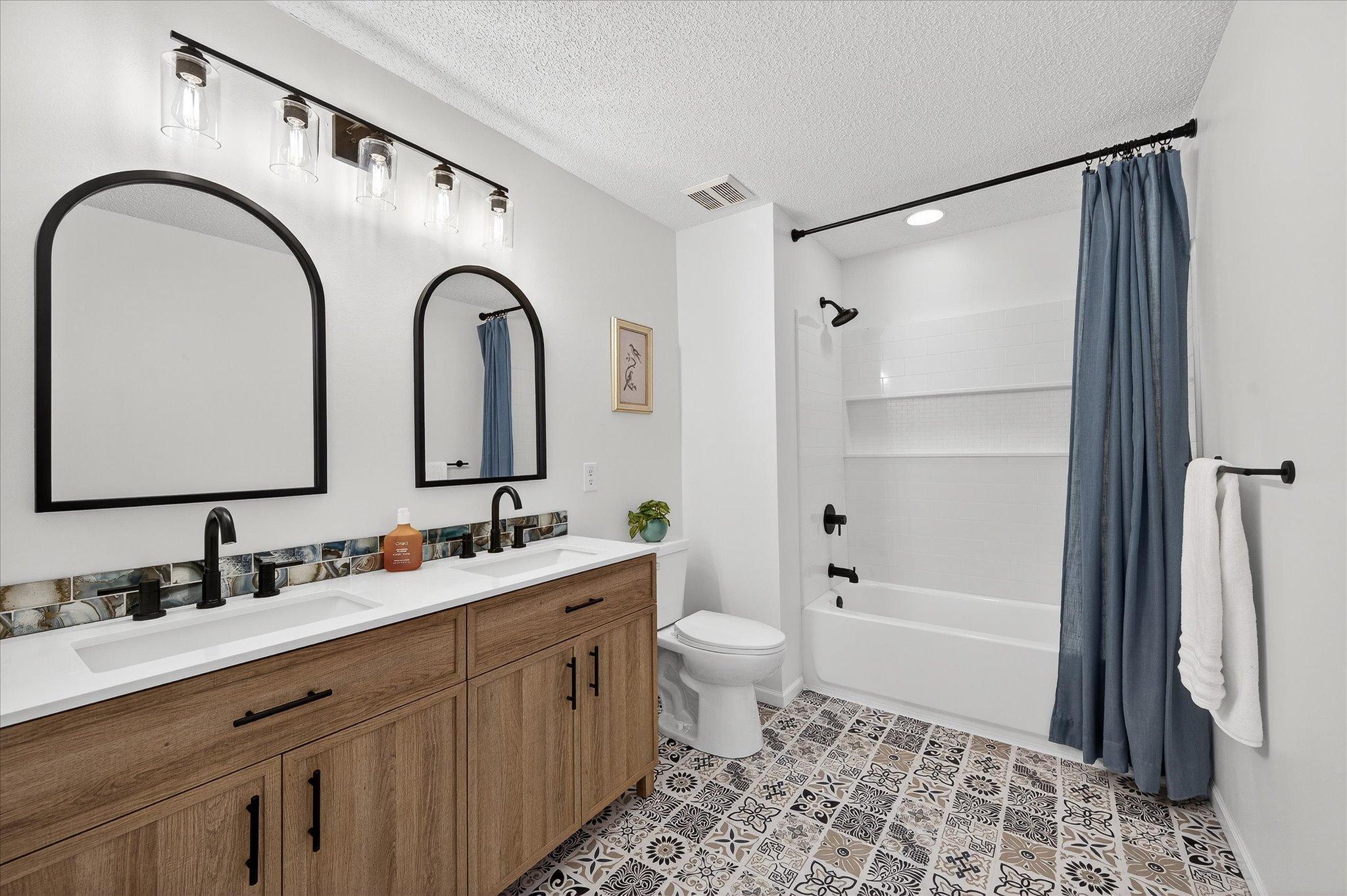 330 Heritage Trail