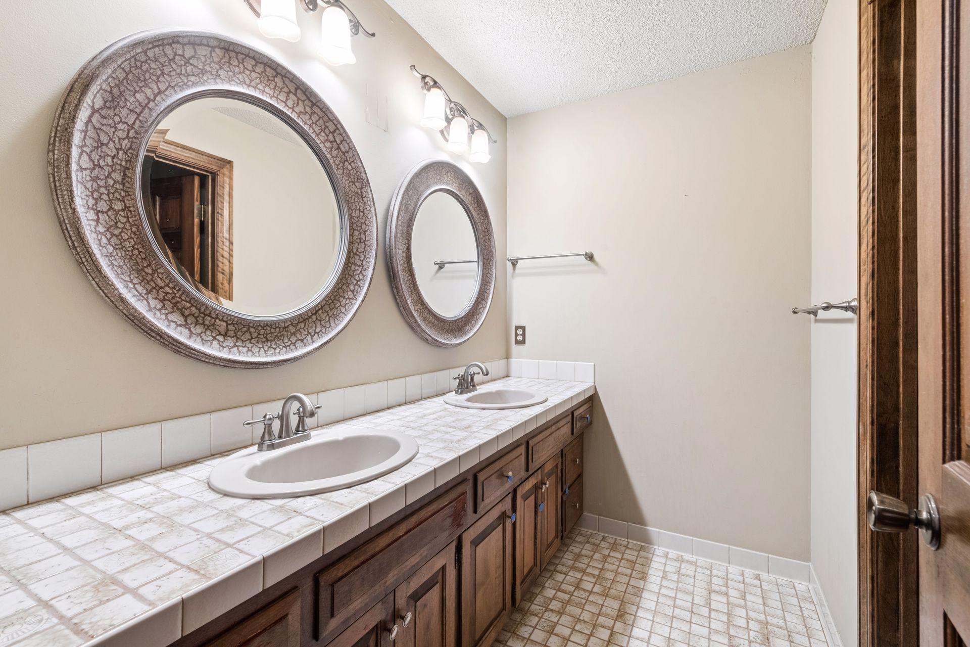 16787 Whittington Walk