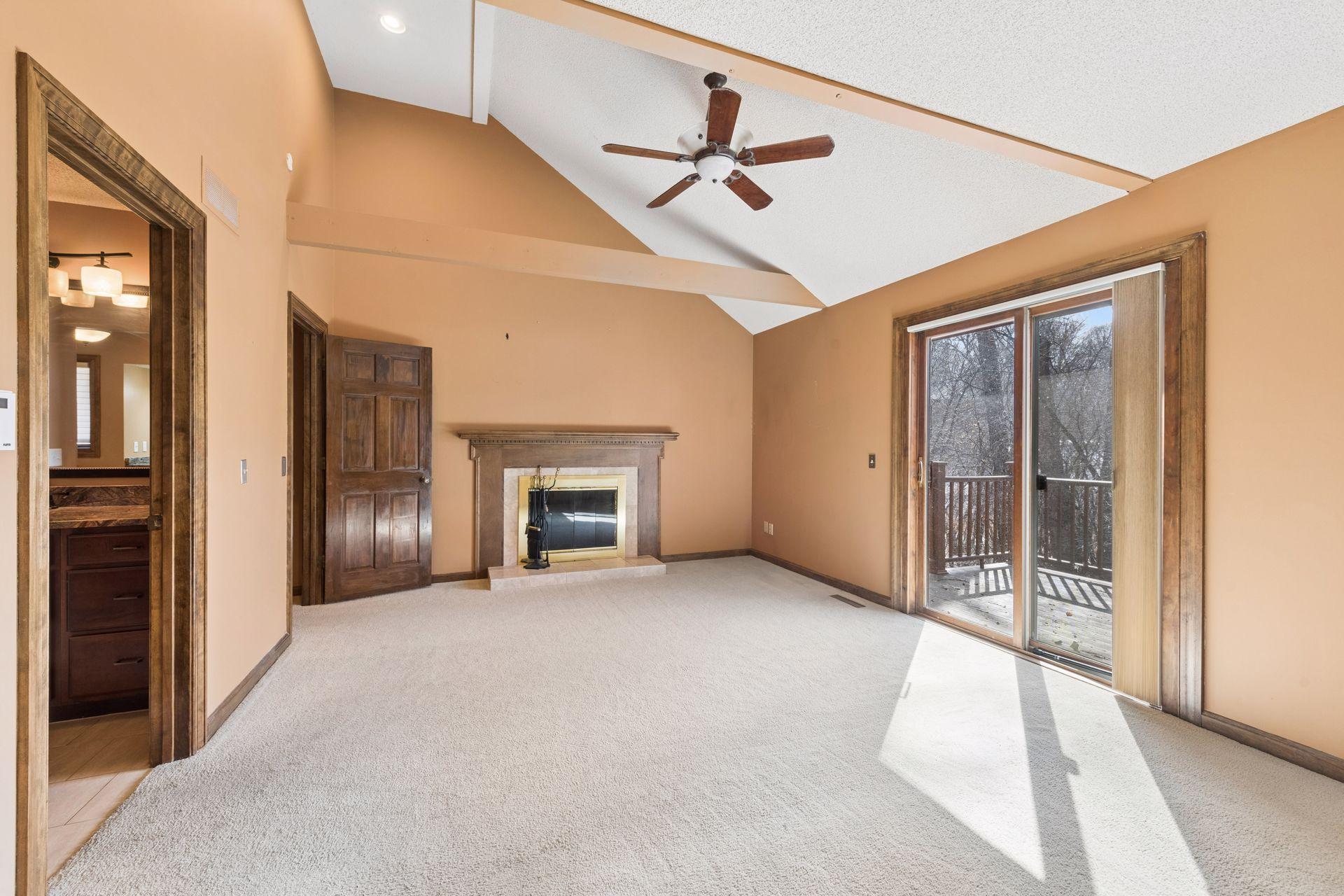 16787 Whittington Walk