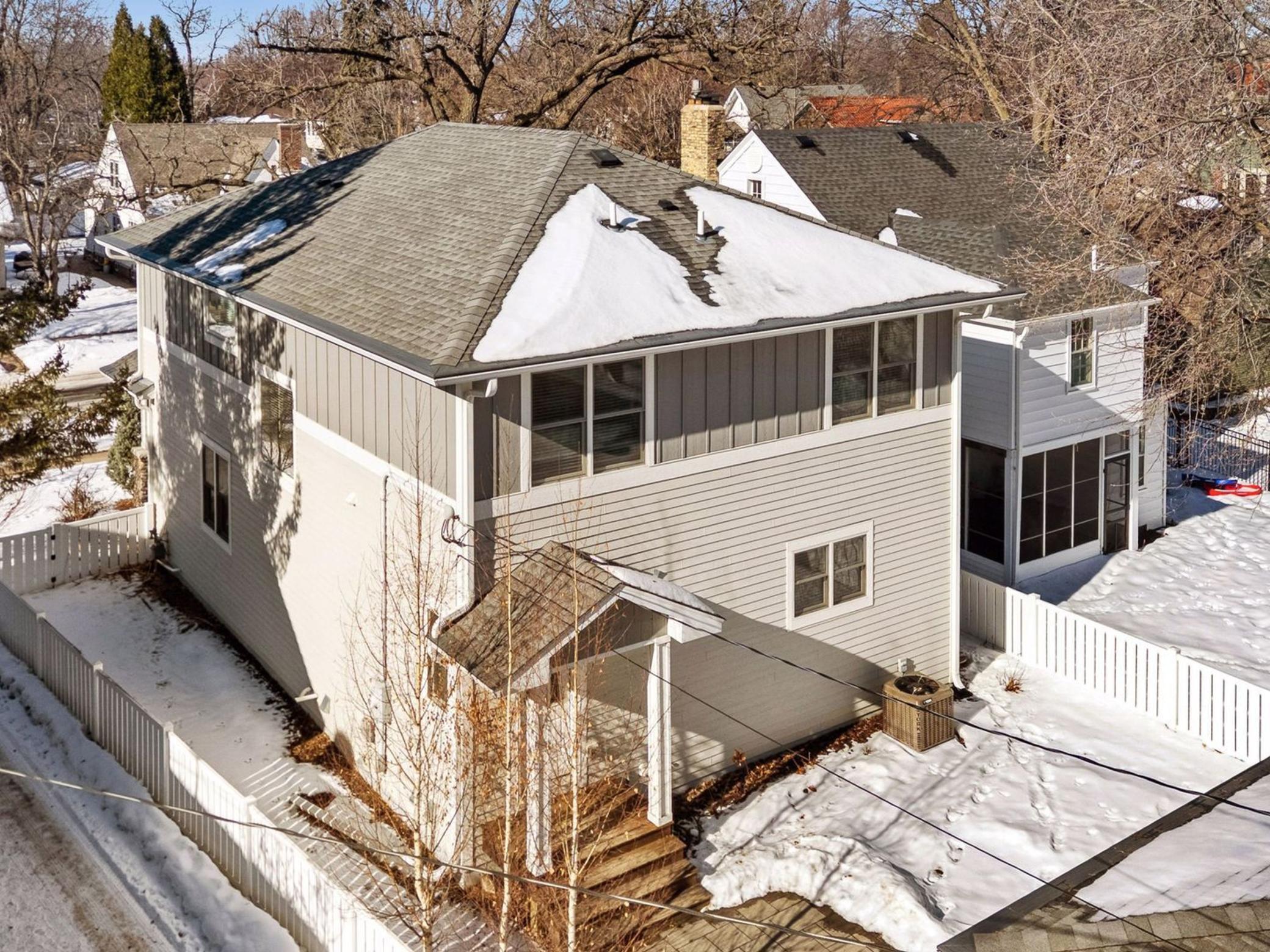 192 Wheeler Street S