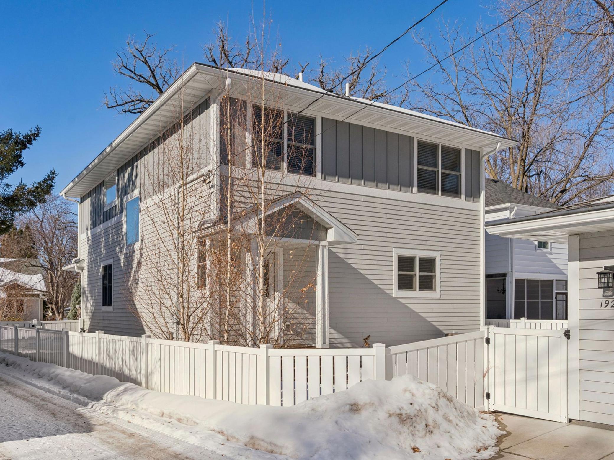 192 Wheeler Street S