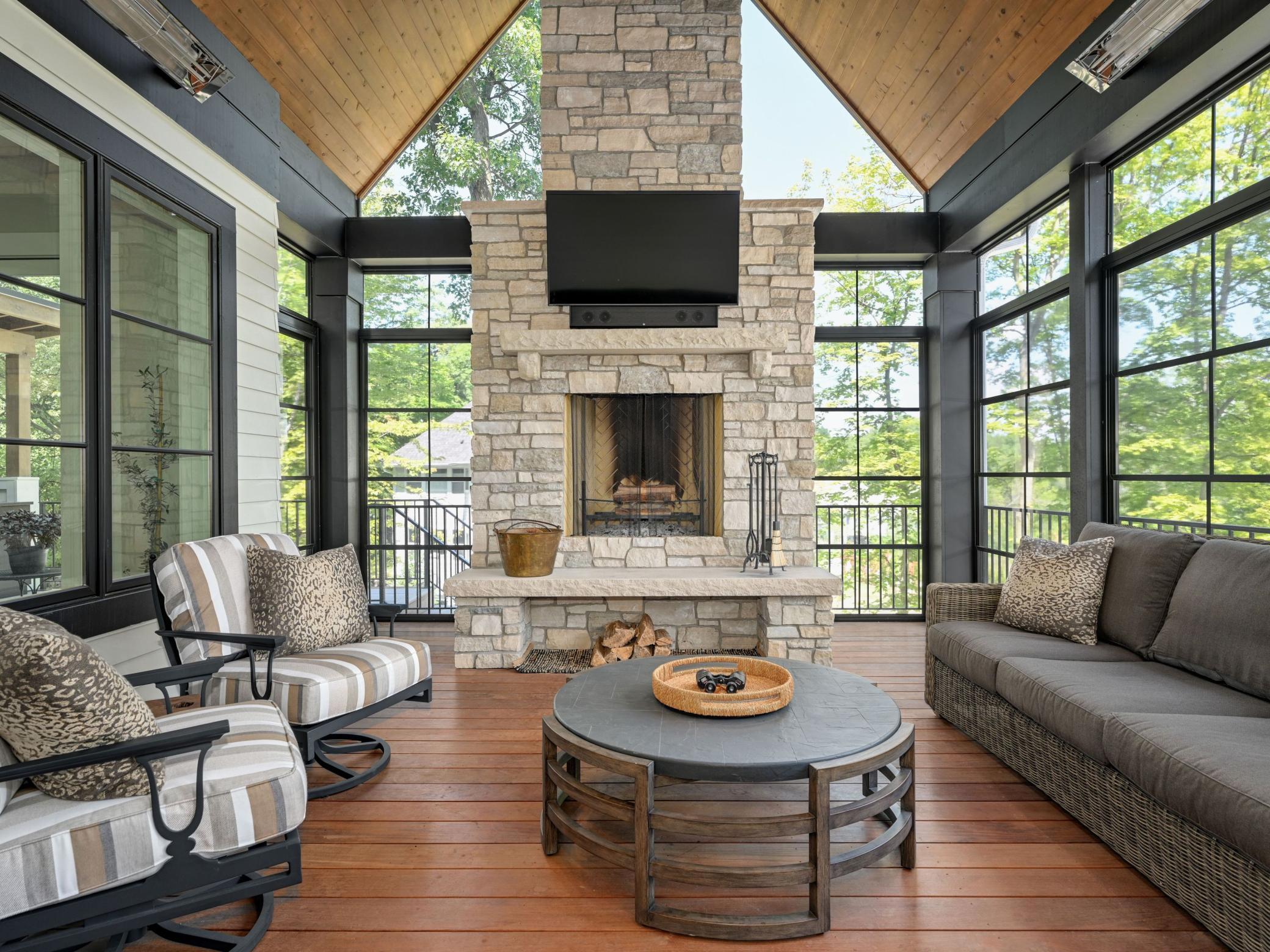 5941 Saint Johns Avenue