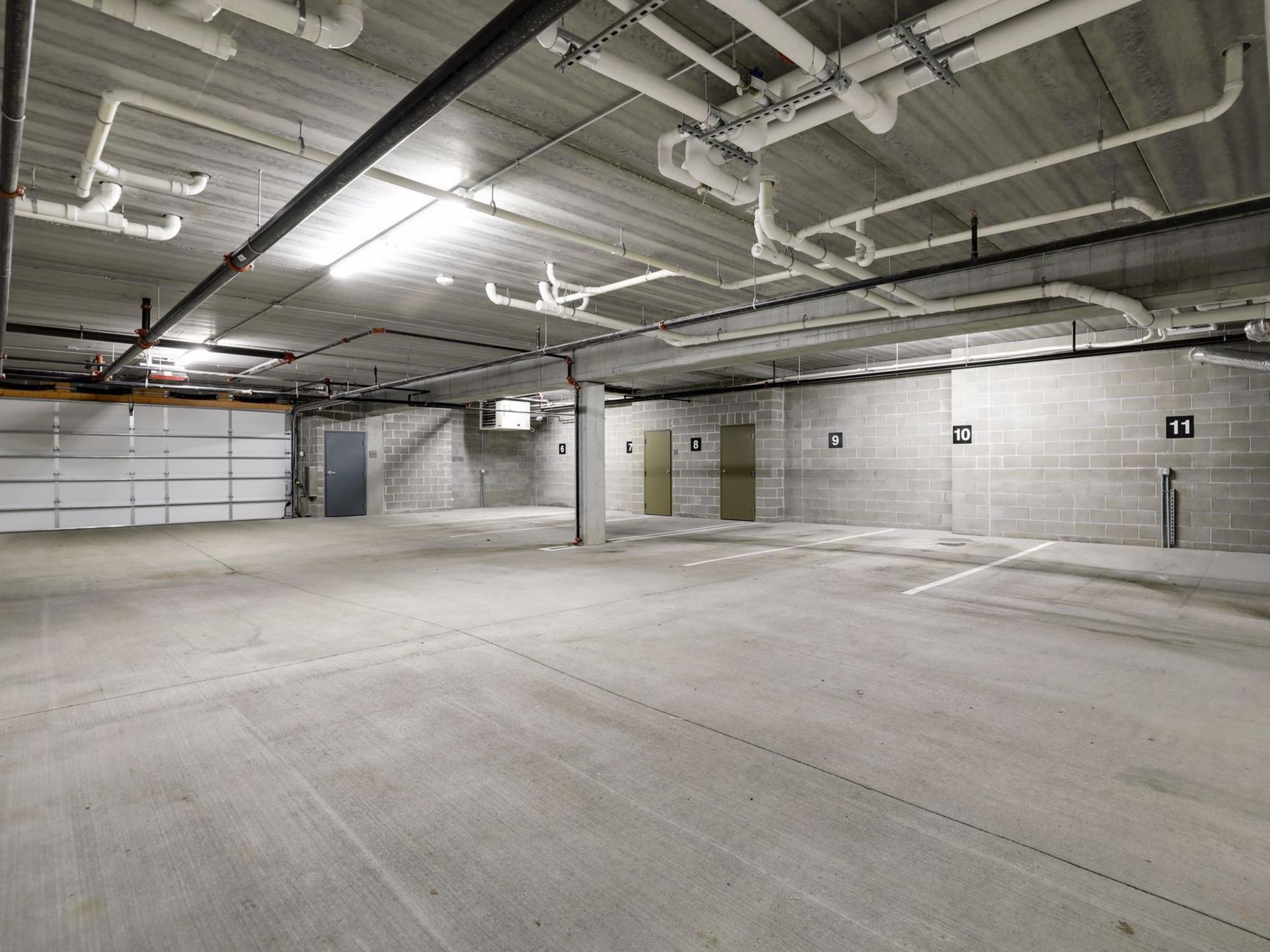 4901 Hawthorne Court Unit: 303