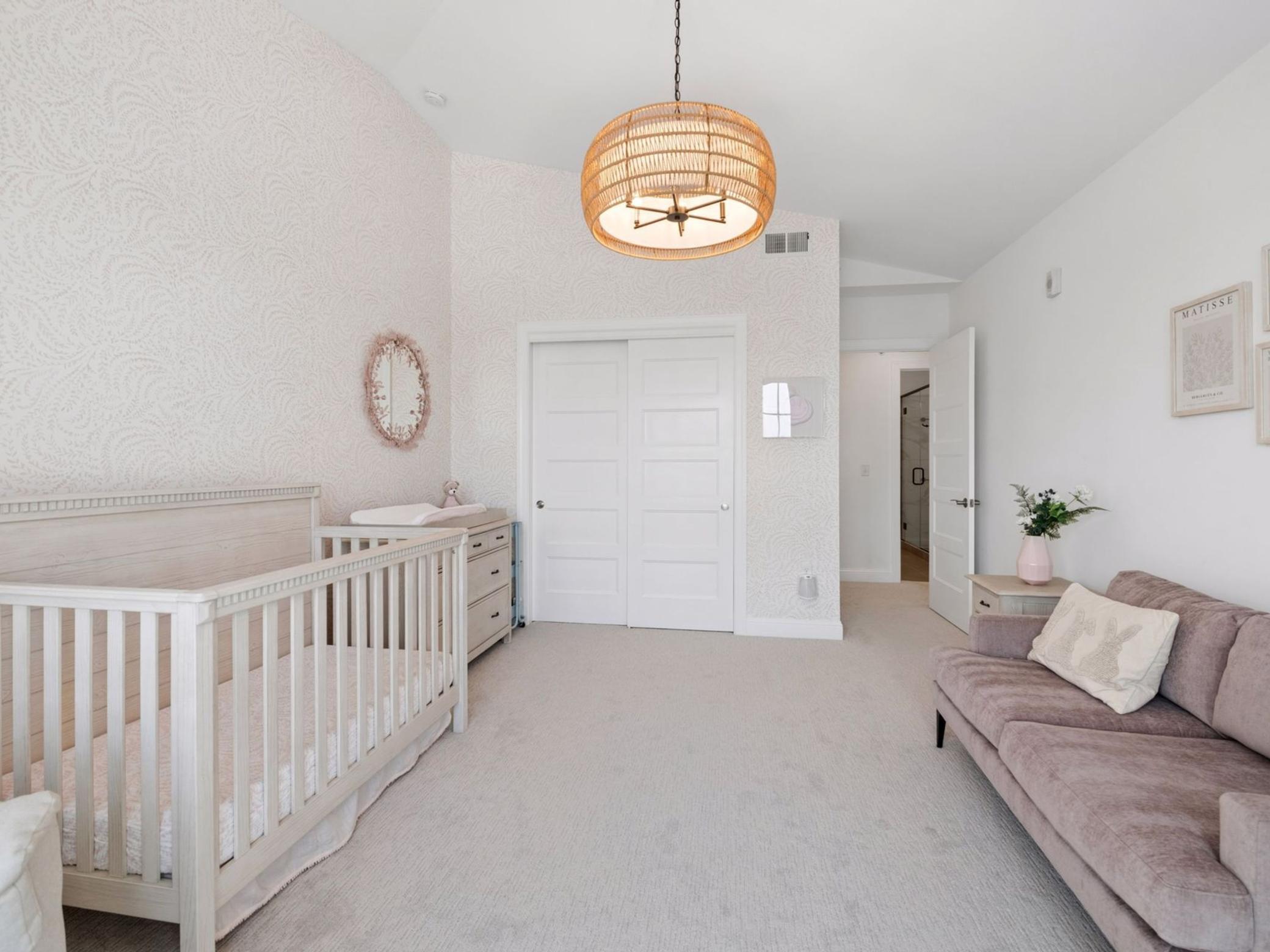 4901 Hawthorne Court Unit: 303