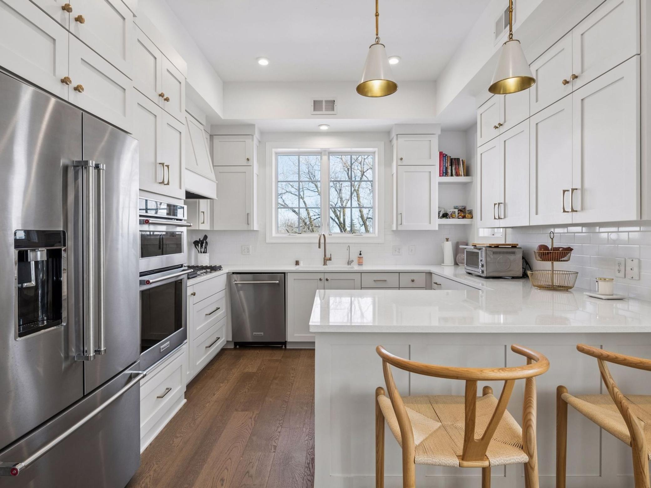 4901 Hawthorne Court Unit: 303