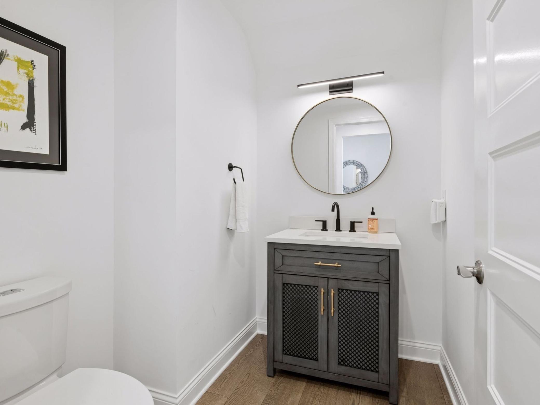 4901 Hawthorne Court Unit: 303