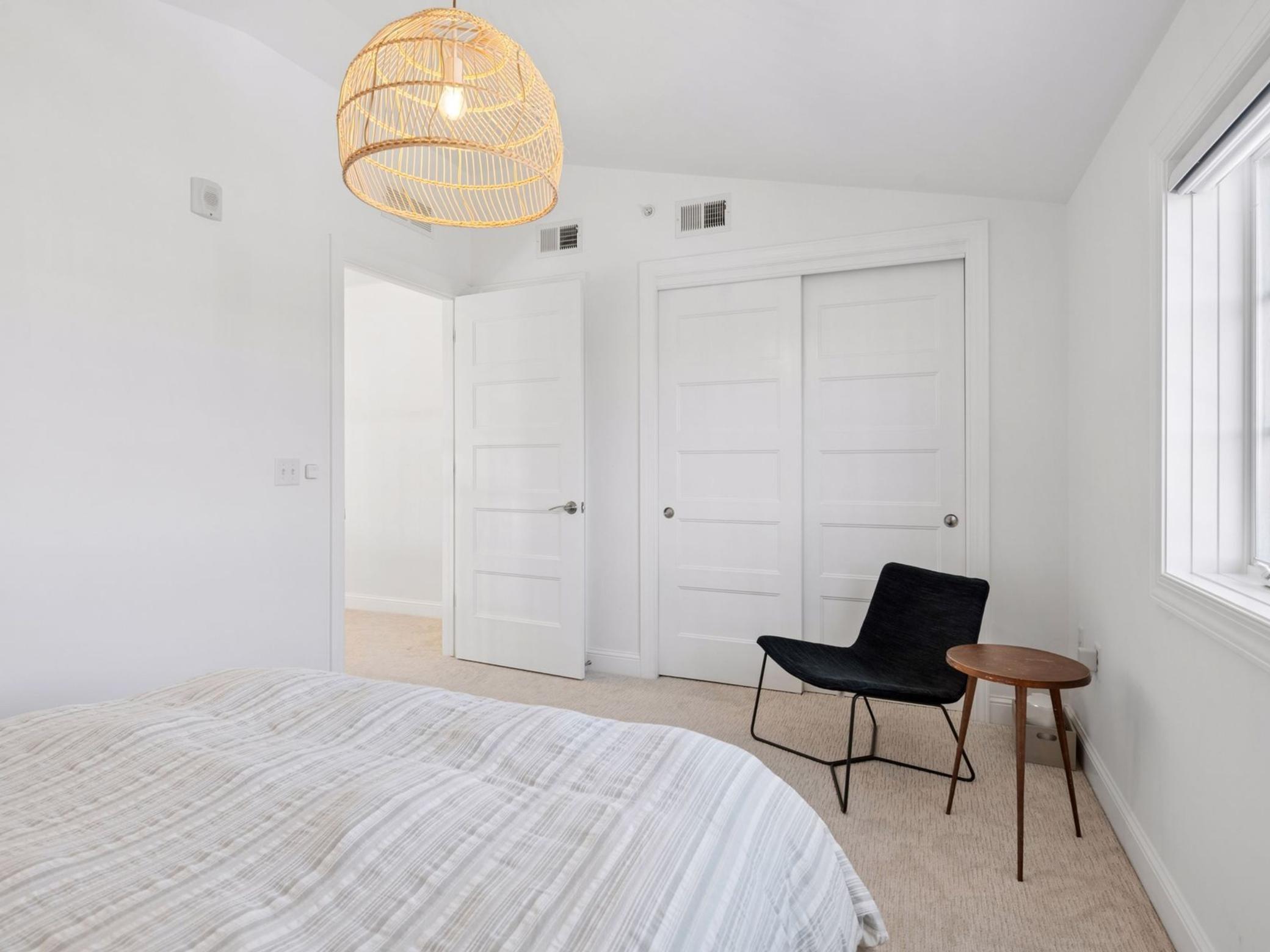 4901 Hawthorne Court Unit: 303