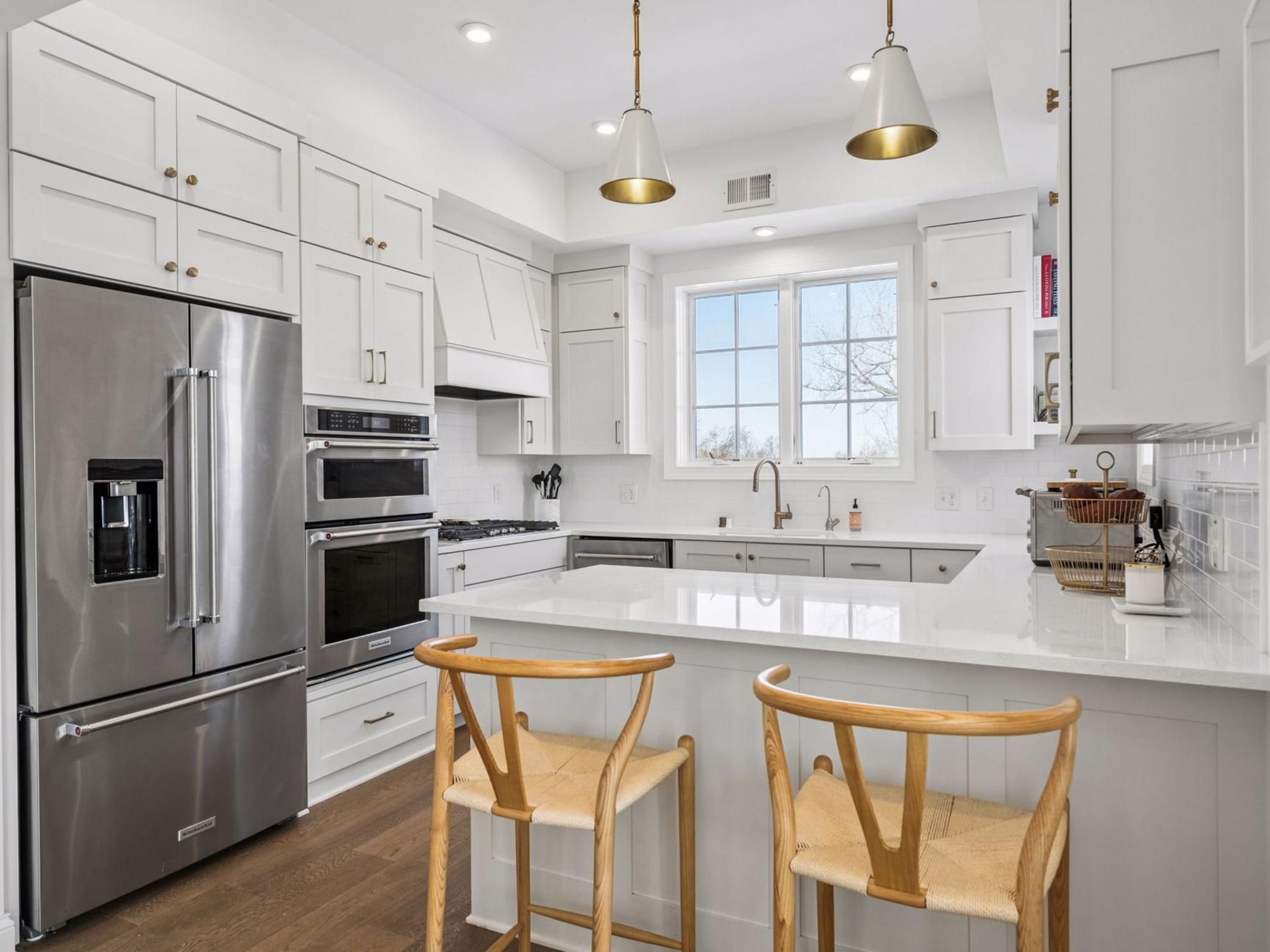 4901 Hawthorne Court Unit: 303