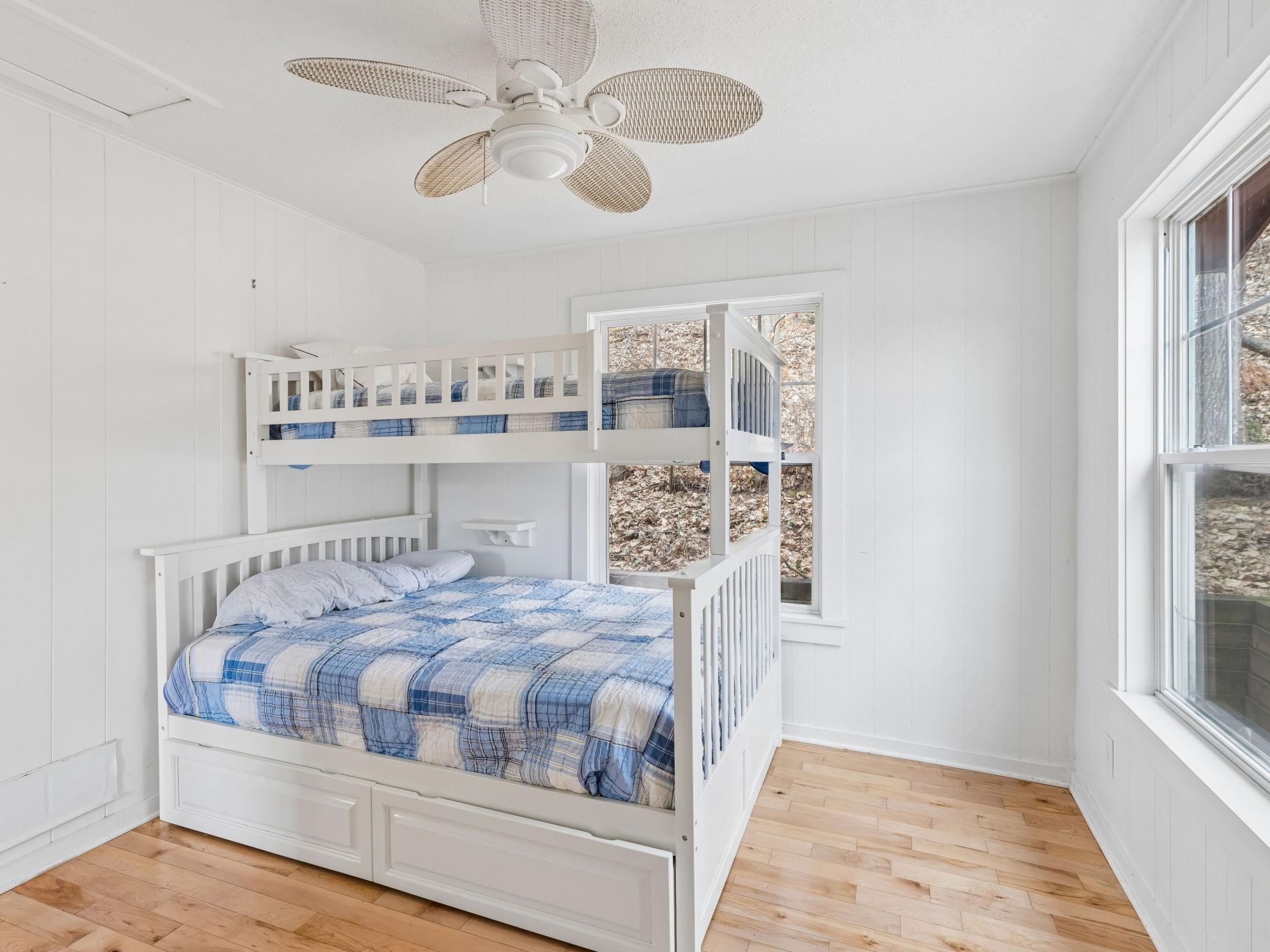 12545 Arcola Trail N