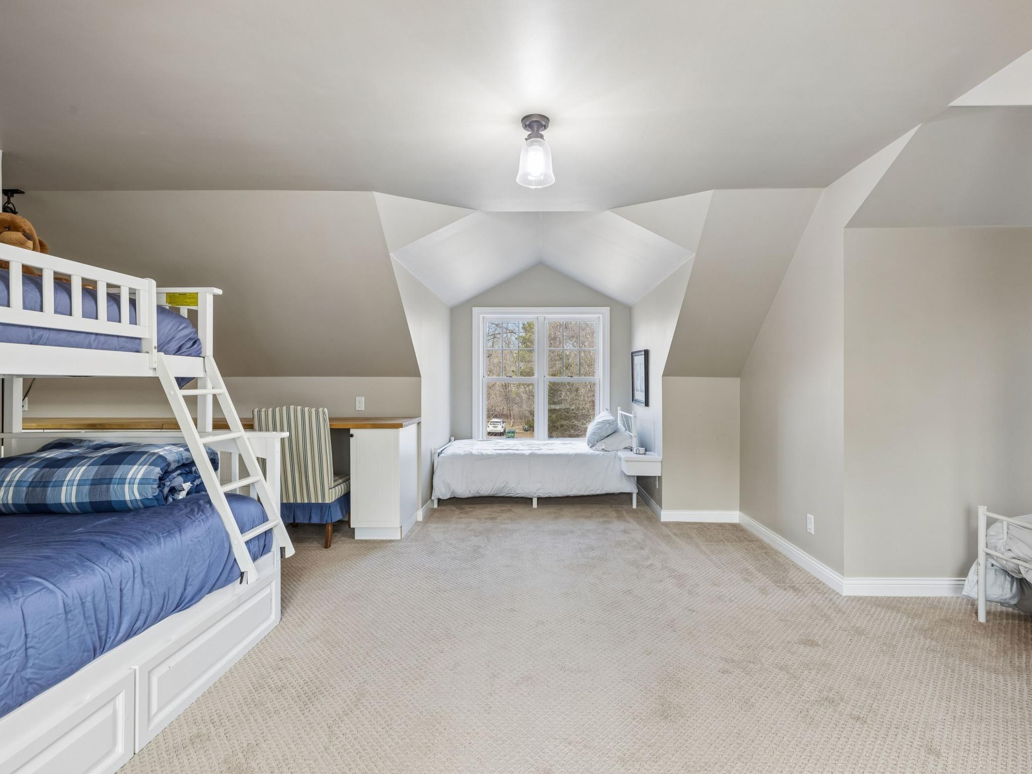 12545 Arcola Trail N