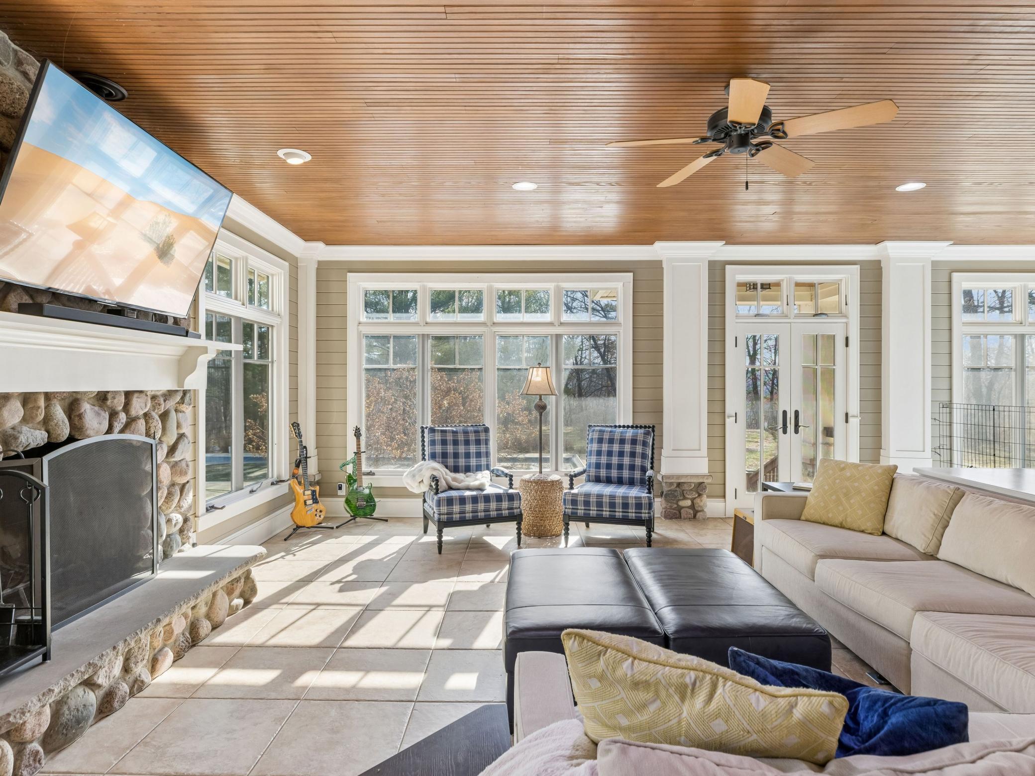 12545 Arcola Trail N