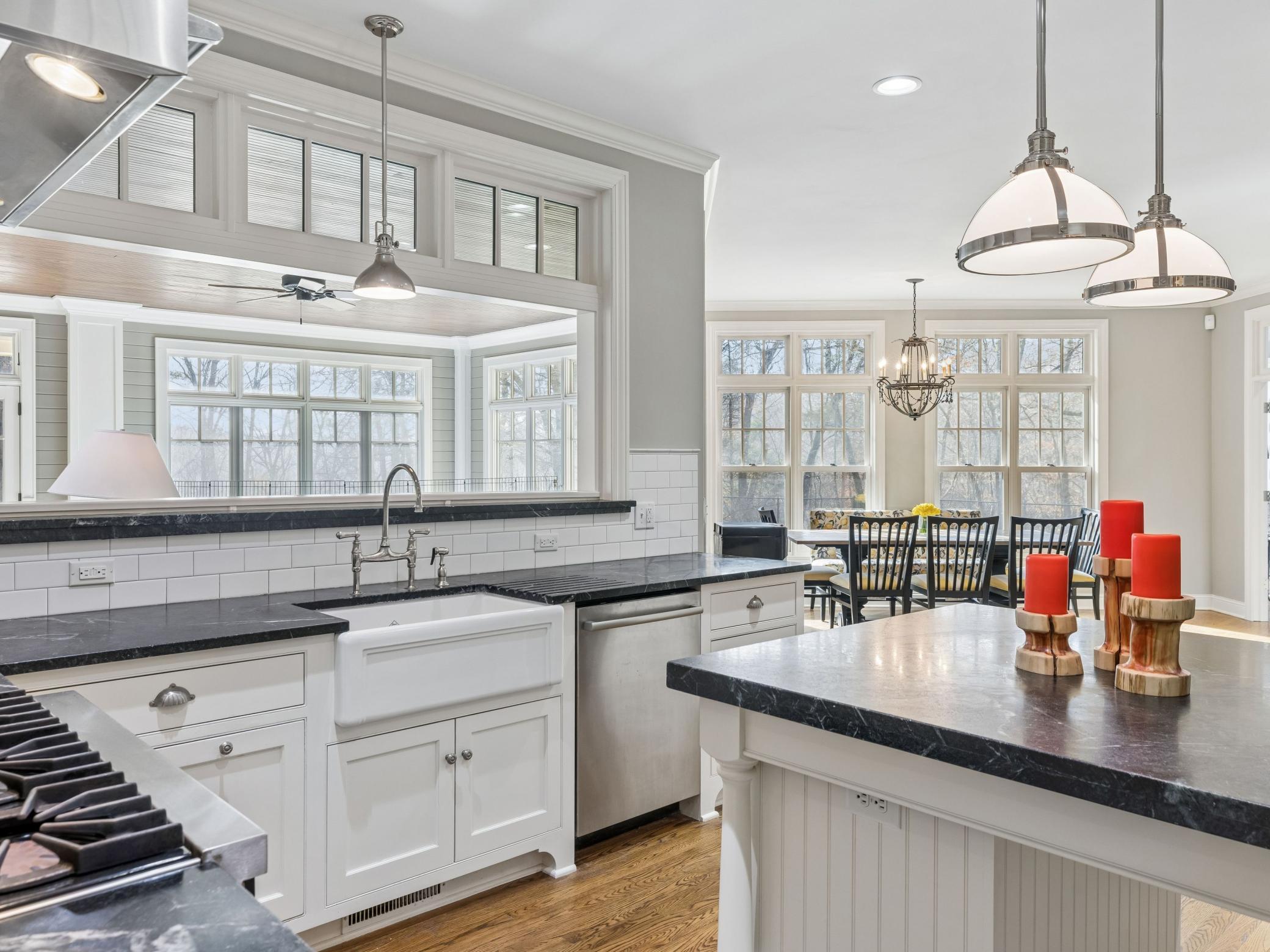 12545 Arcola Trail N