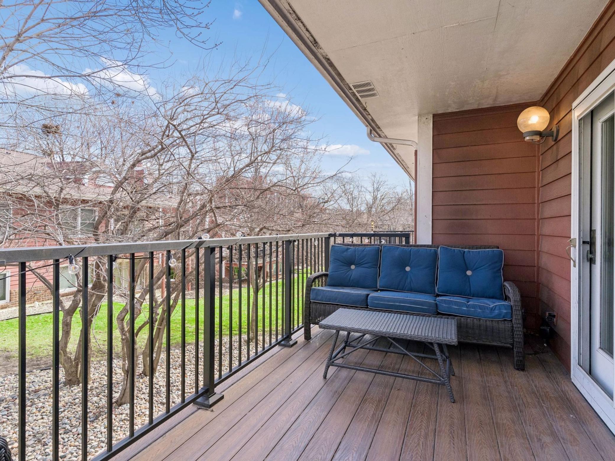 3349 Saint Louis Avenue