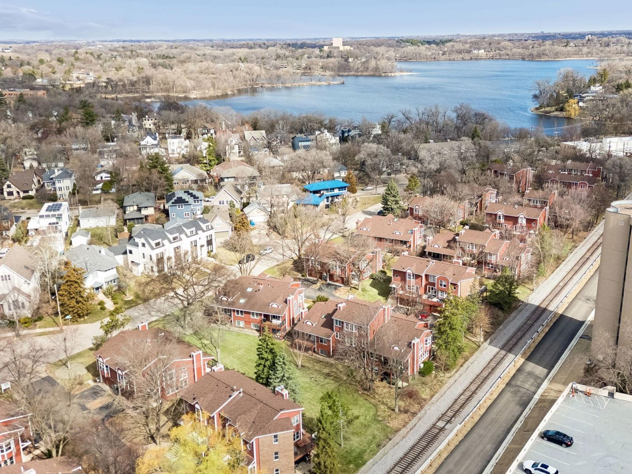 3349 Saint Louis Avenue