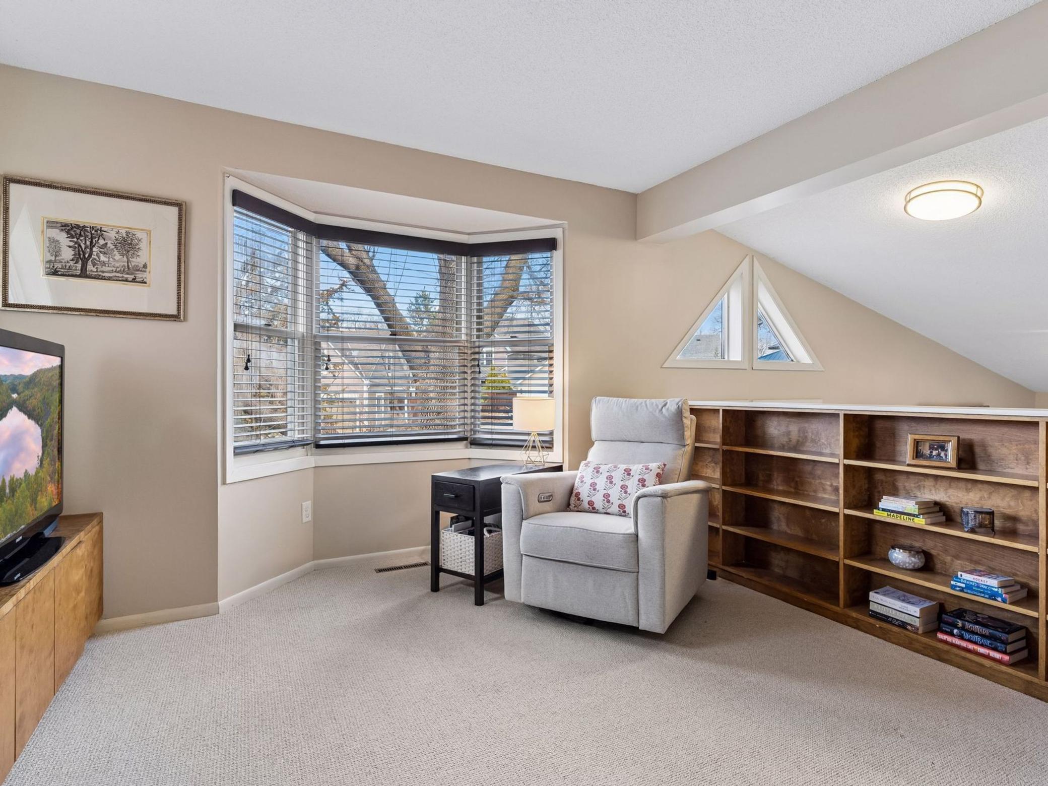 3349 Saint Louis Avenue