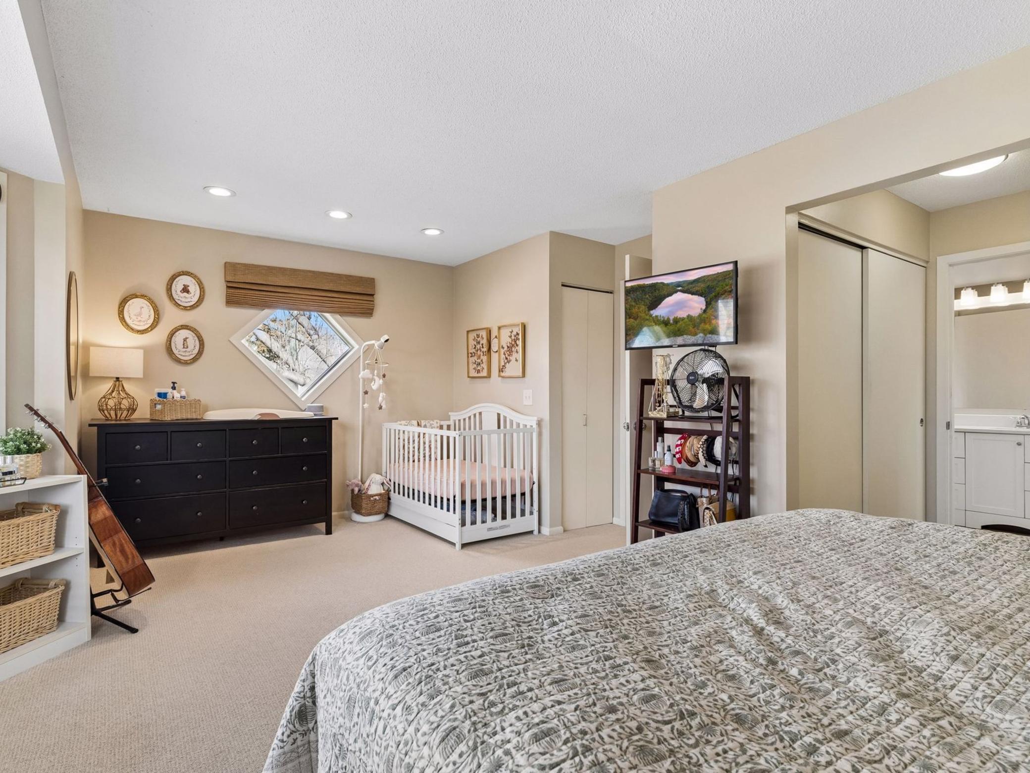 3349 Saint Louis Avenue