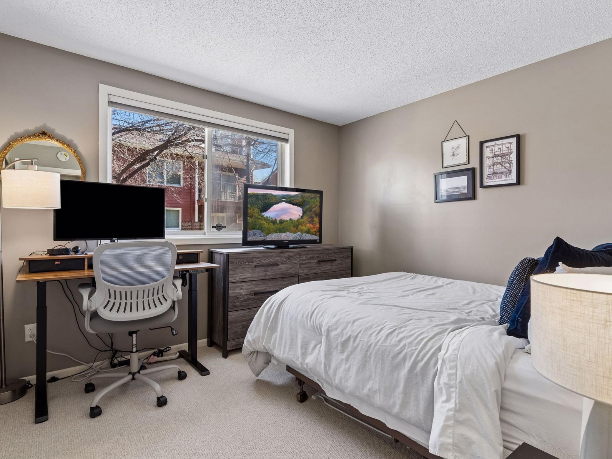 3349 Saint Louis Avenue