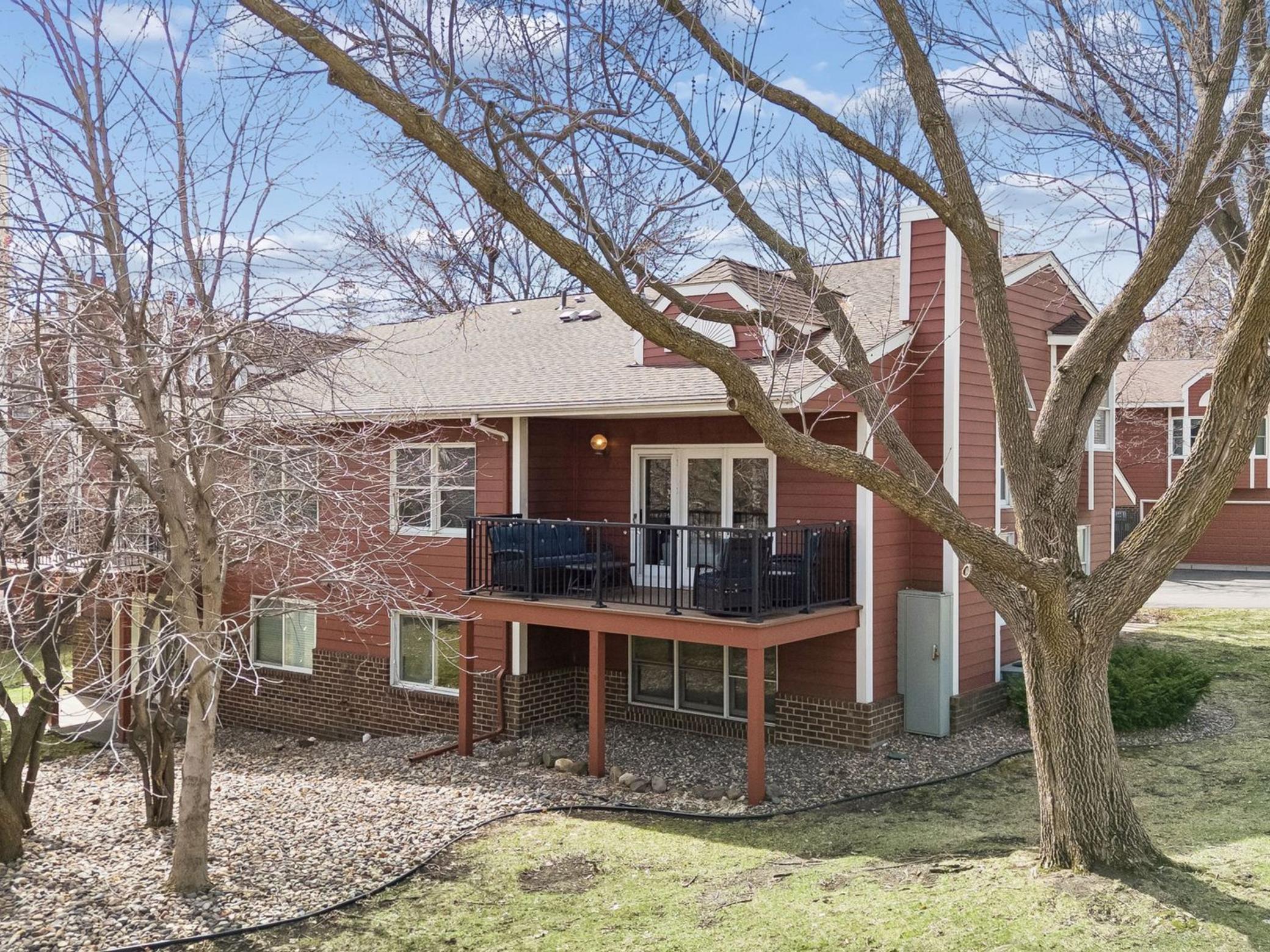 3349 Saint Louis Avenue