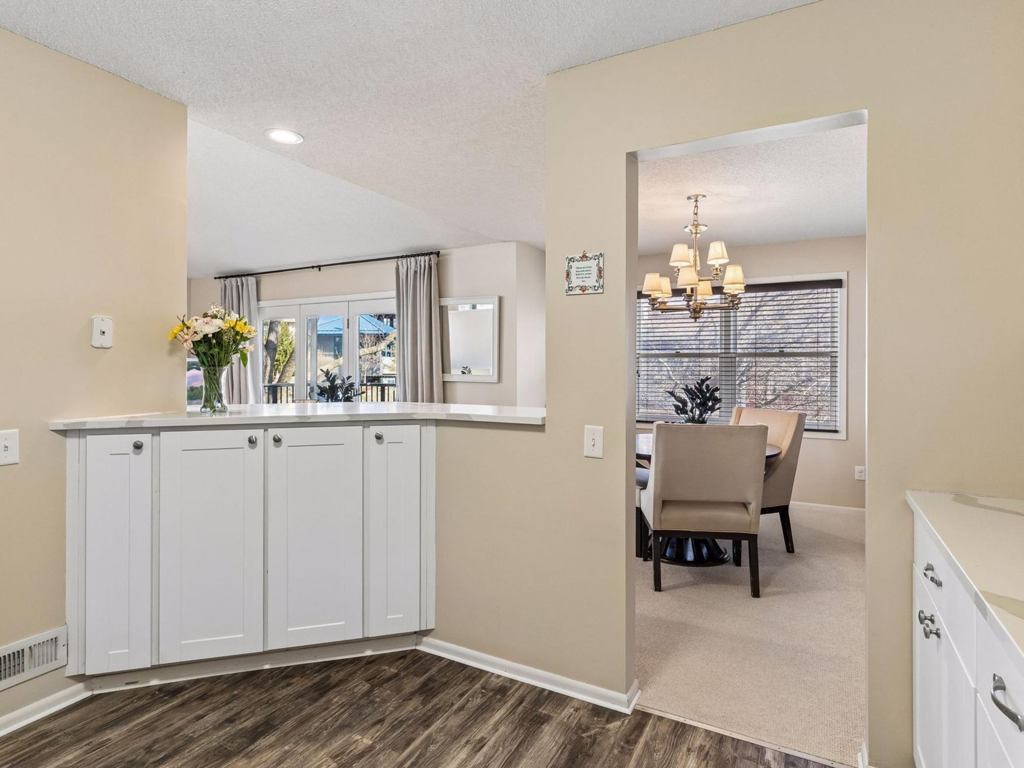 3349 Saint Louis Avenue