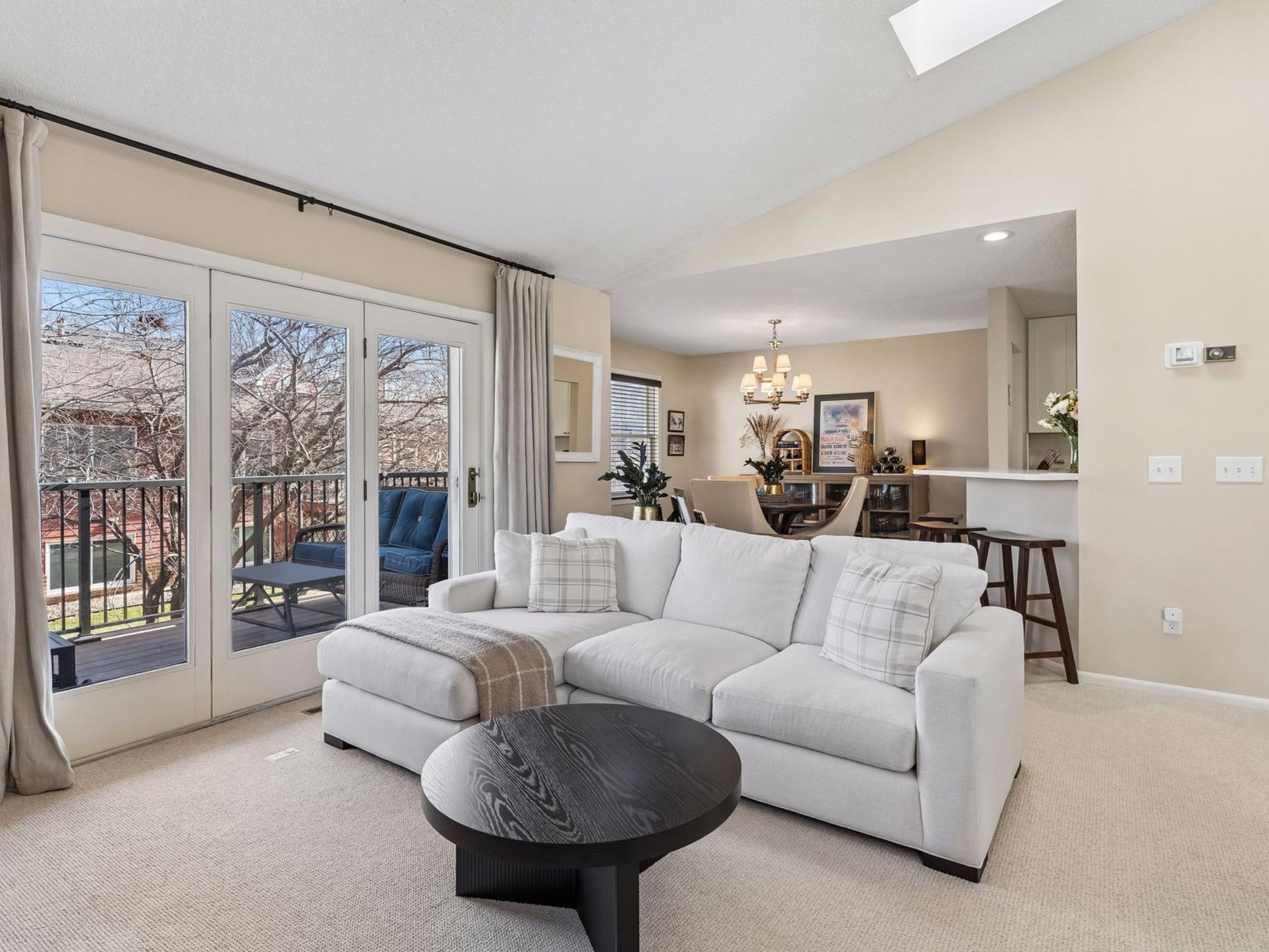 3349 Saint Louis Avenue