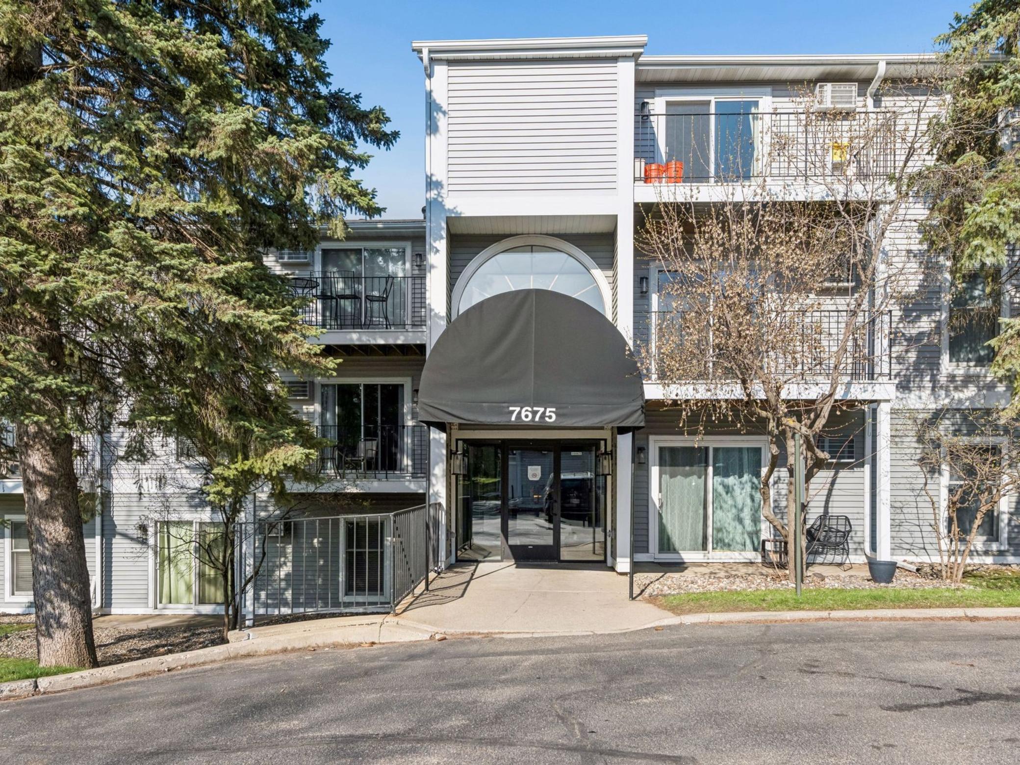 7675 142nd Street W Unit: 109