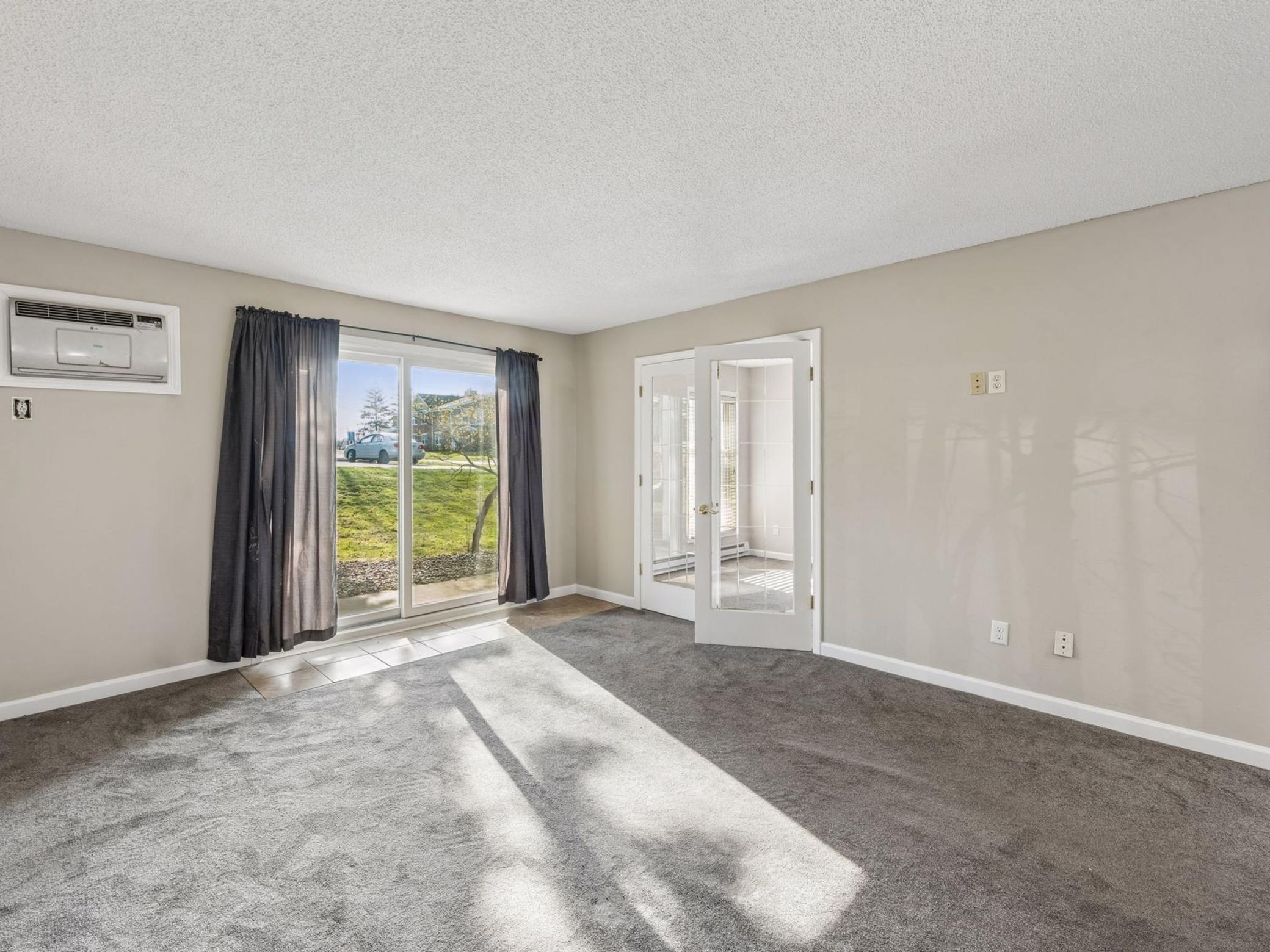 7675 142nd Street W Unit: 109