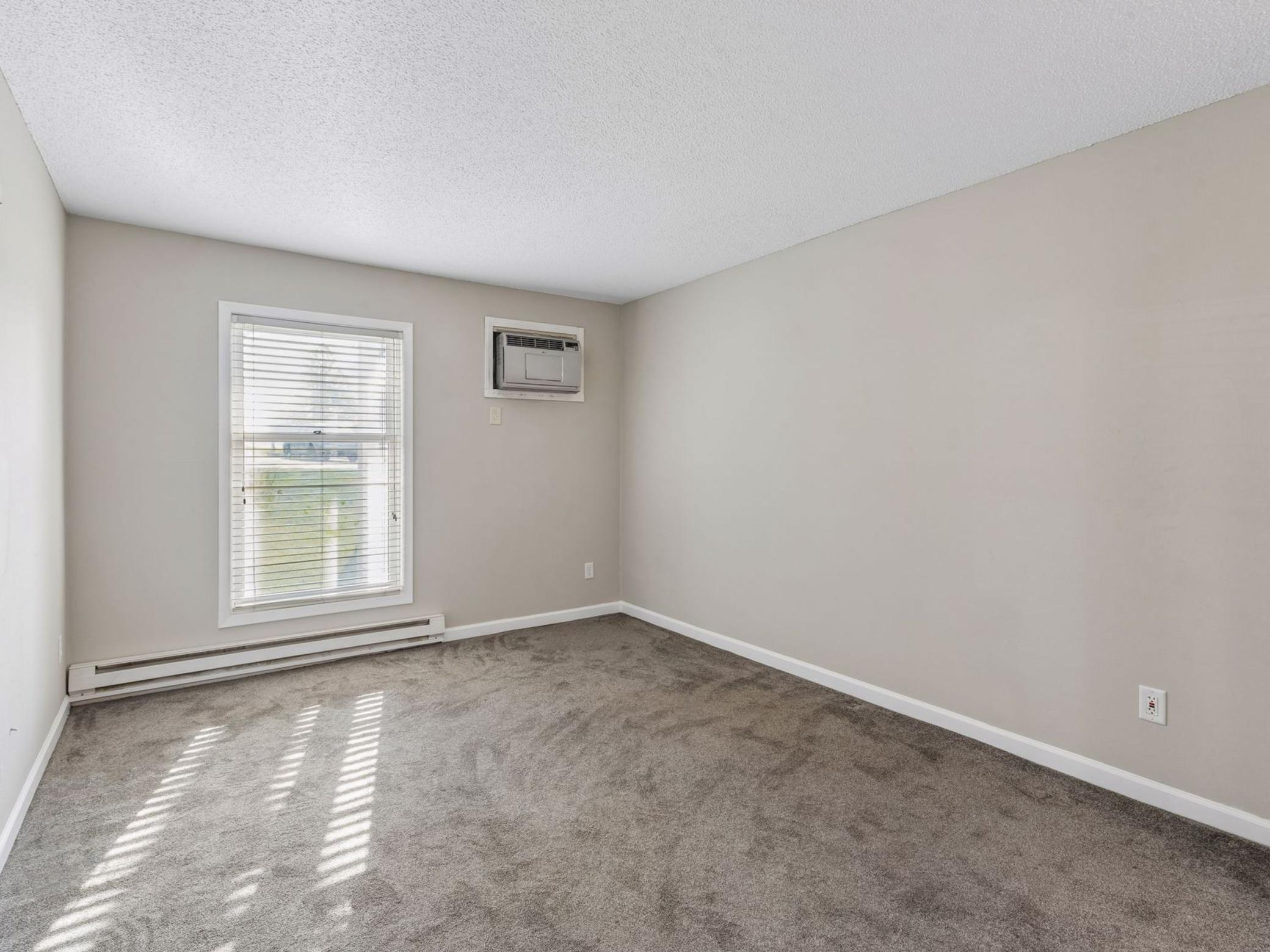 7675 142nd Street W Unit: 109