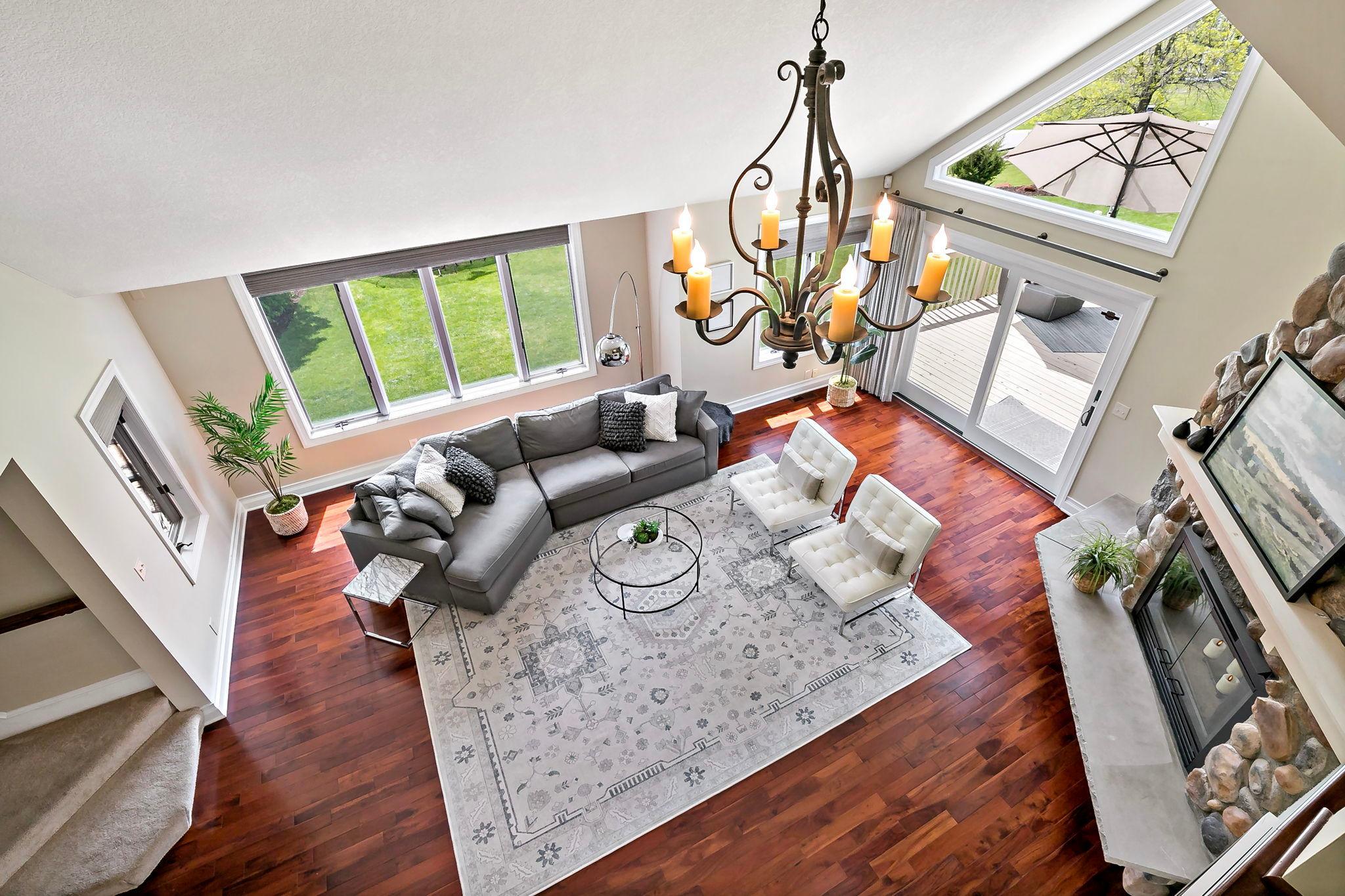 5830 Club Lane