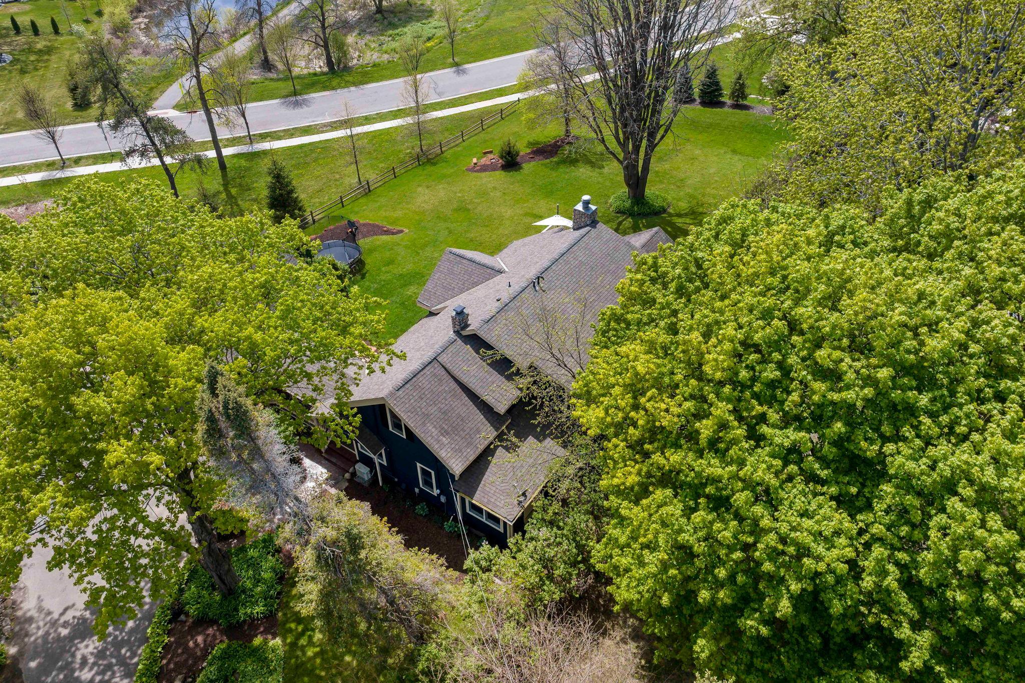 5830 Club Lane