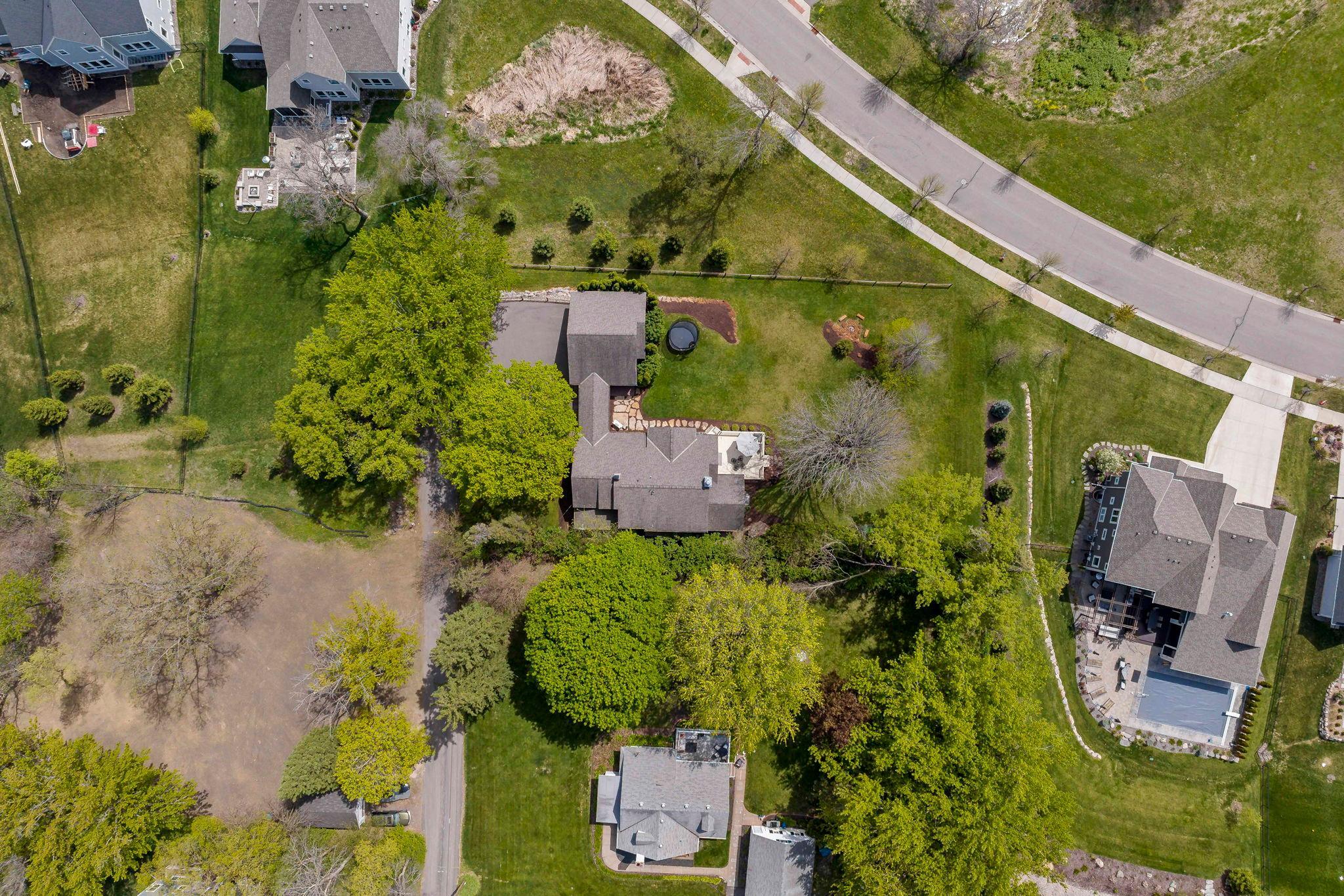 5830 Club Lane
