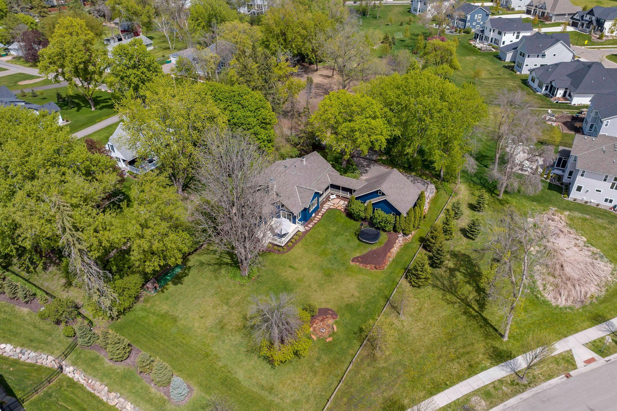 5830 Club Lane