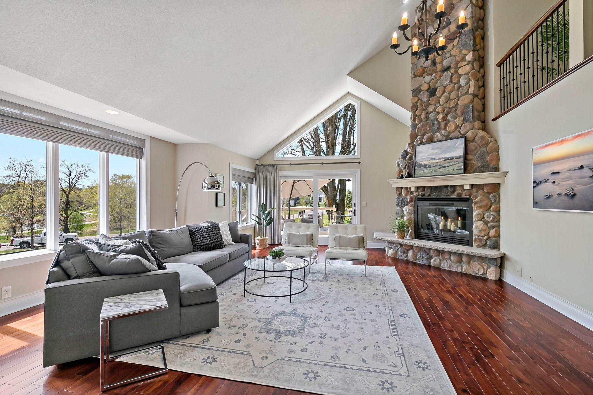 5830 Club Lane