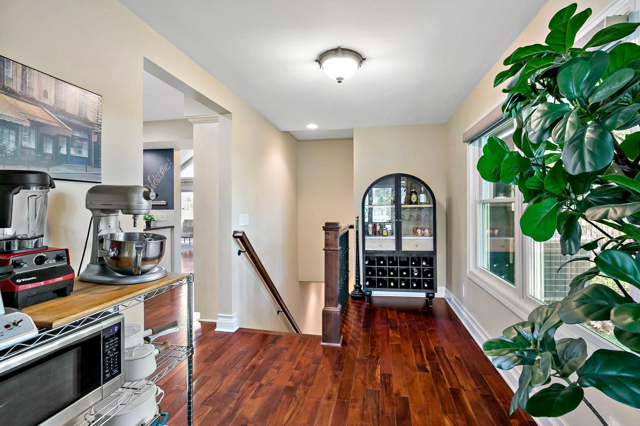 5830 Club Lane