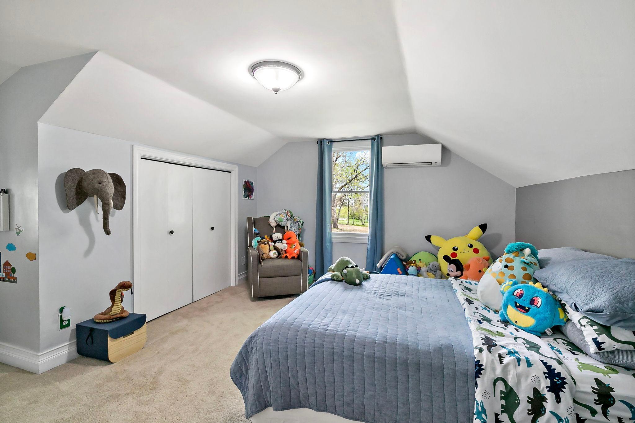 5830 Club Lane